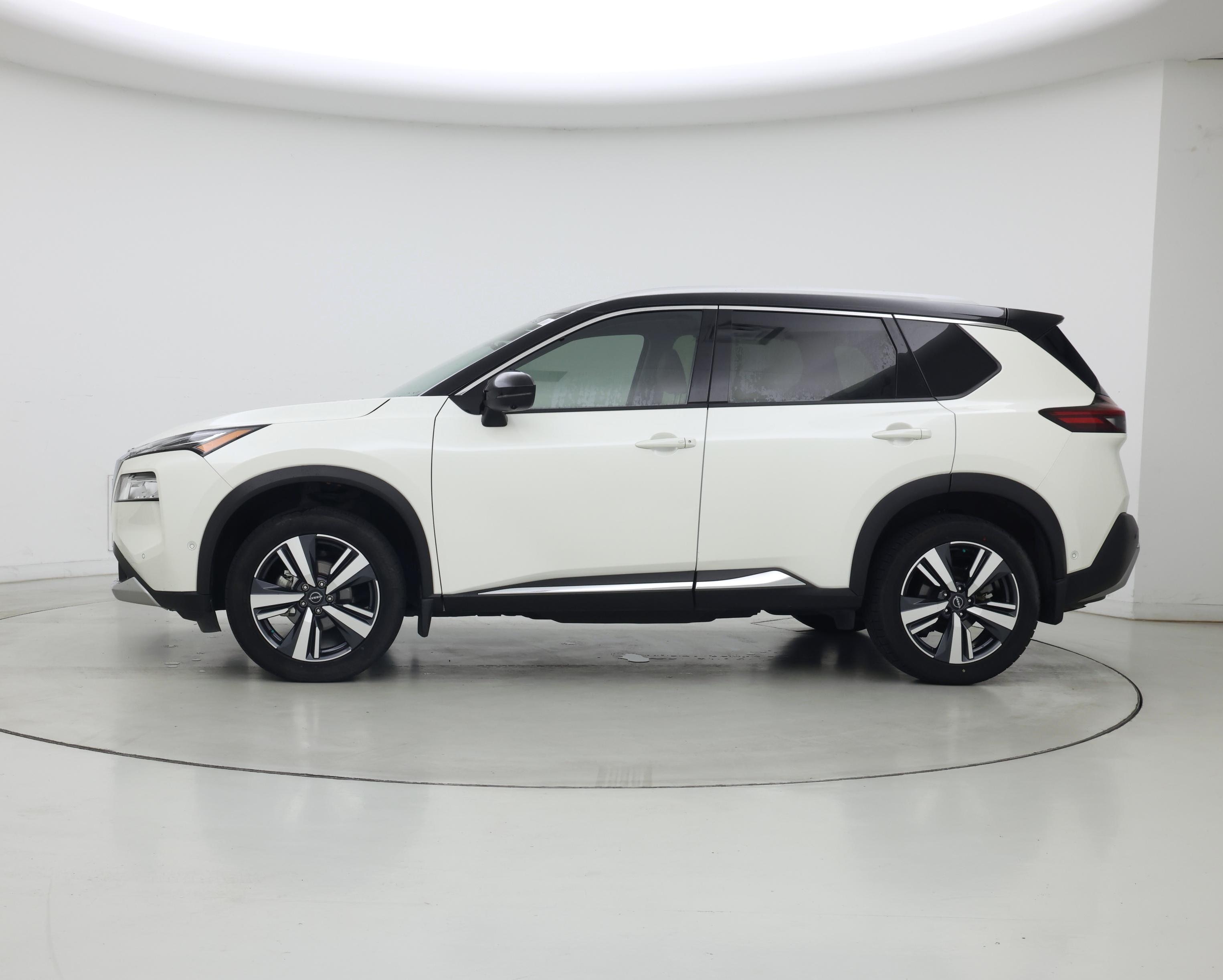 Thumbnail: 2023 Nissan Rogue - 3
