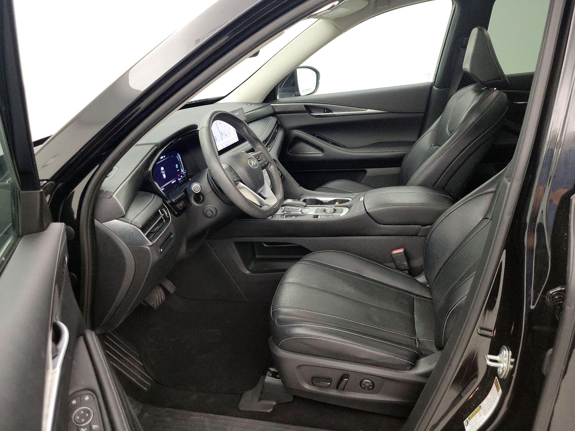 Thumbnail: 2023 INFINITI QX60 - 11