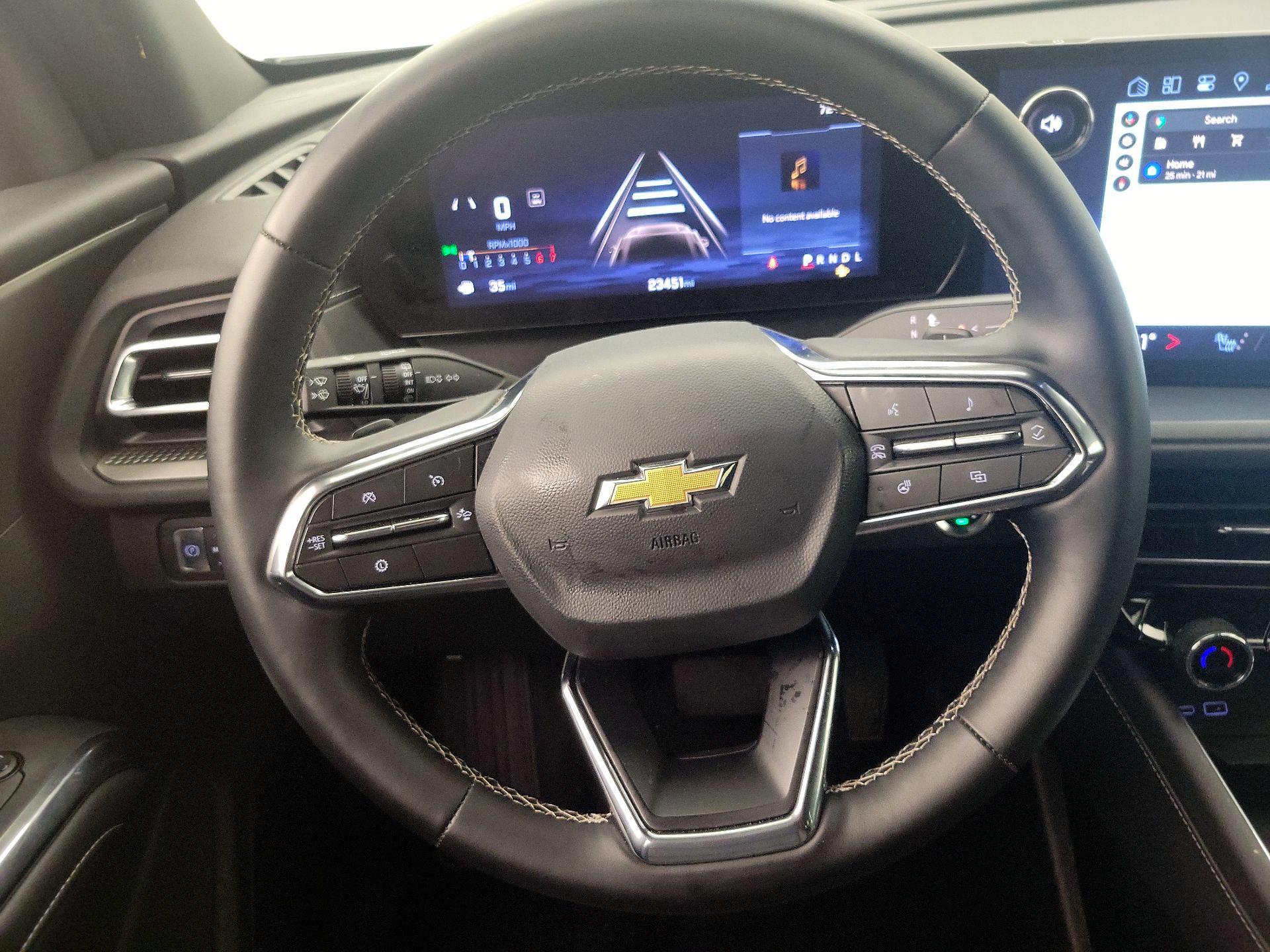 Thumbnail: 2025 Chevrolet Traverse - 10