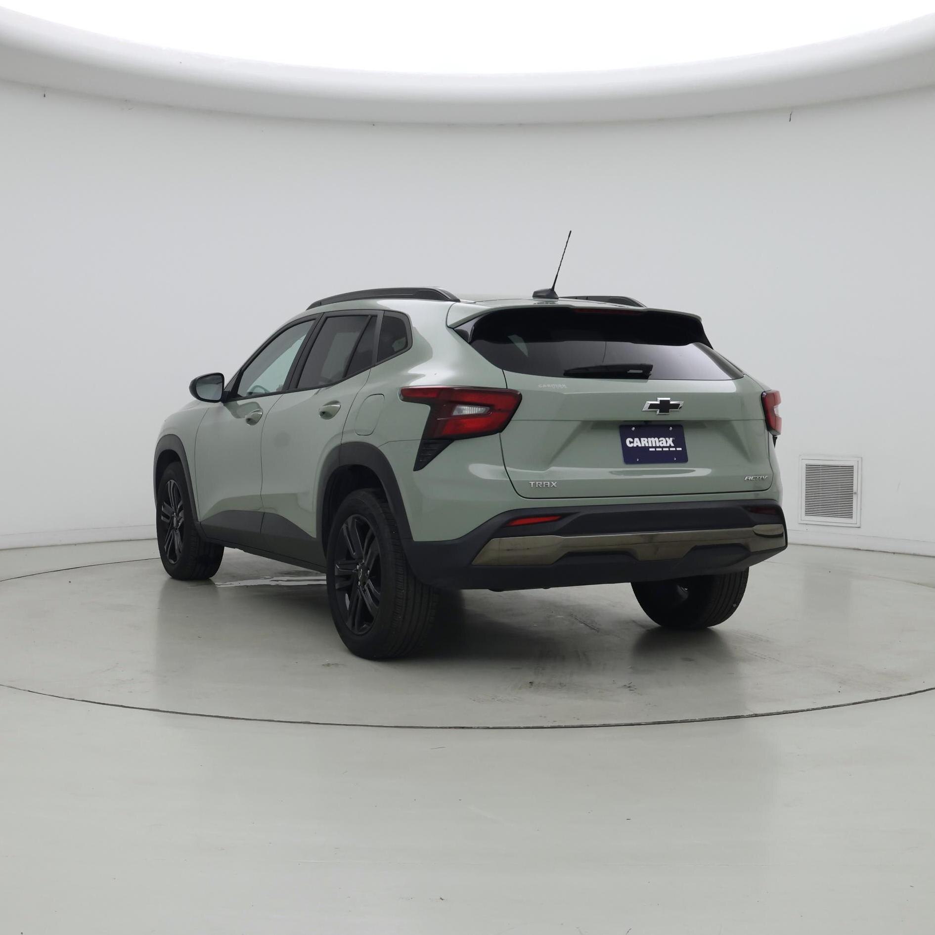 Thumbnail: 2024 Chevrolet Trax - 2