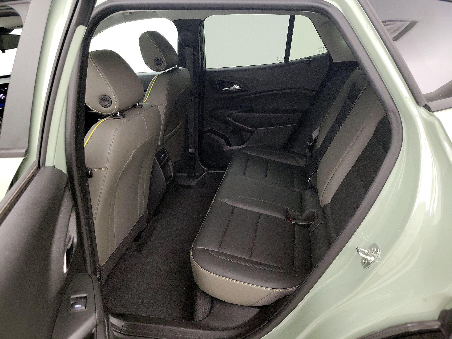 Thumbnail: 2024 Chevrolet Trax - 20