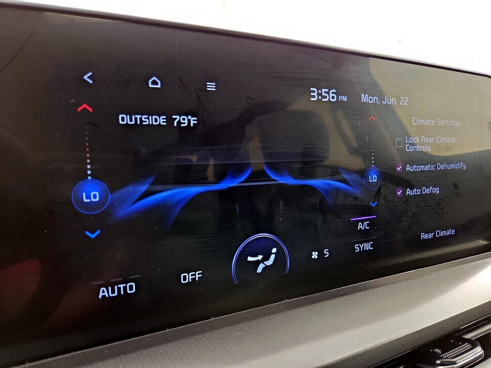 2025 Kia Telluride S - Photo 17