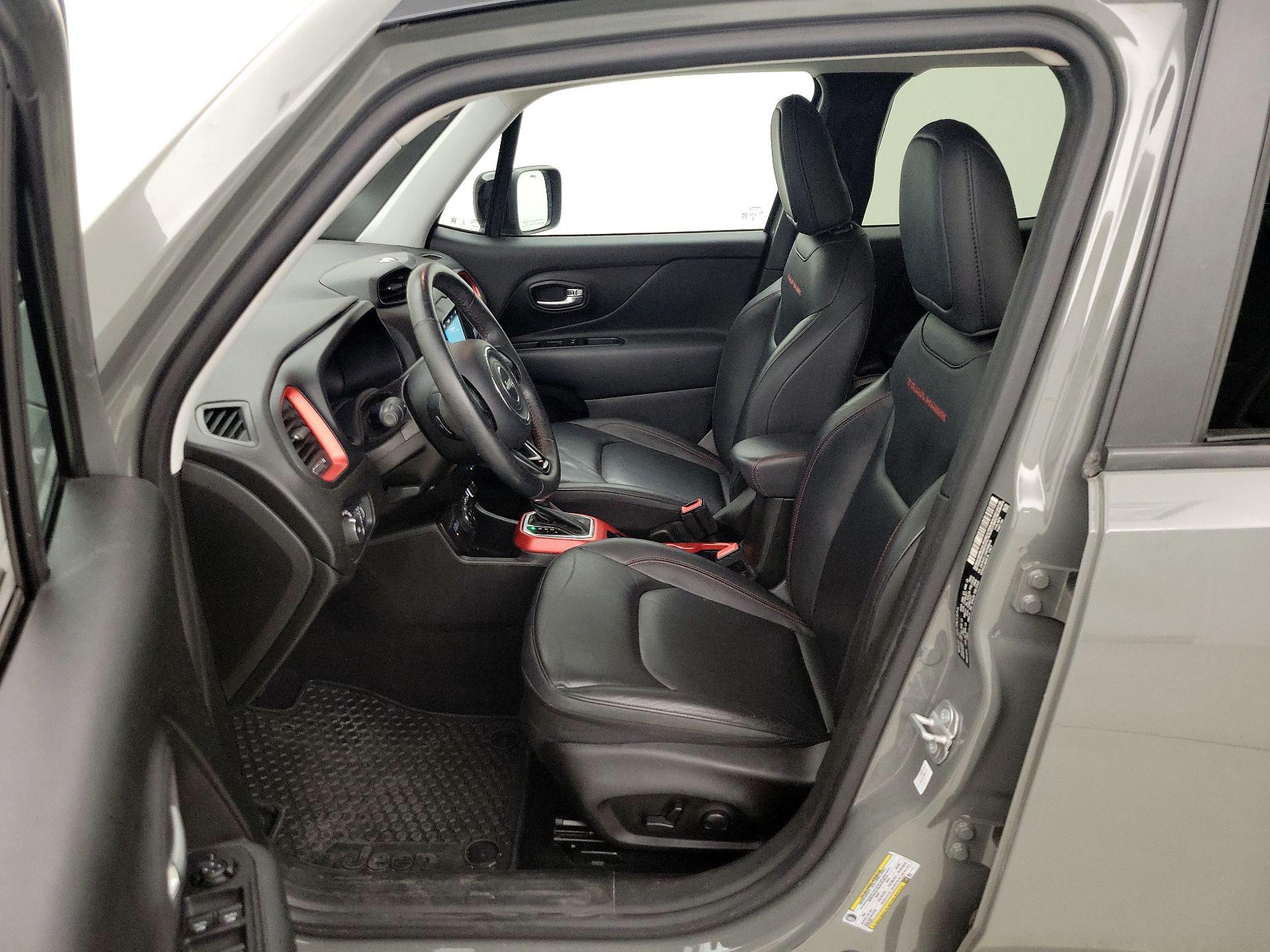 Thumbnail: 2022 Jeep Renegade - 11