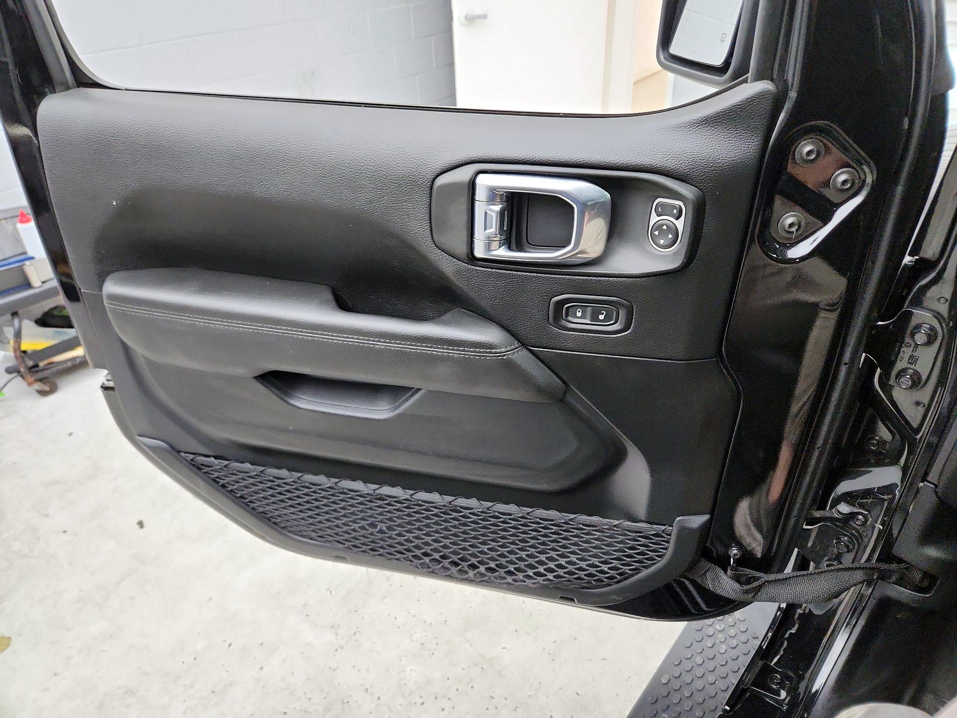 Thumbnail: 2021 Jeep Wrangler - 12