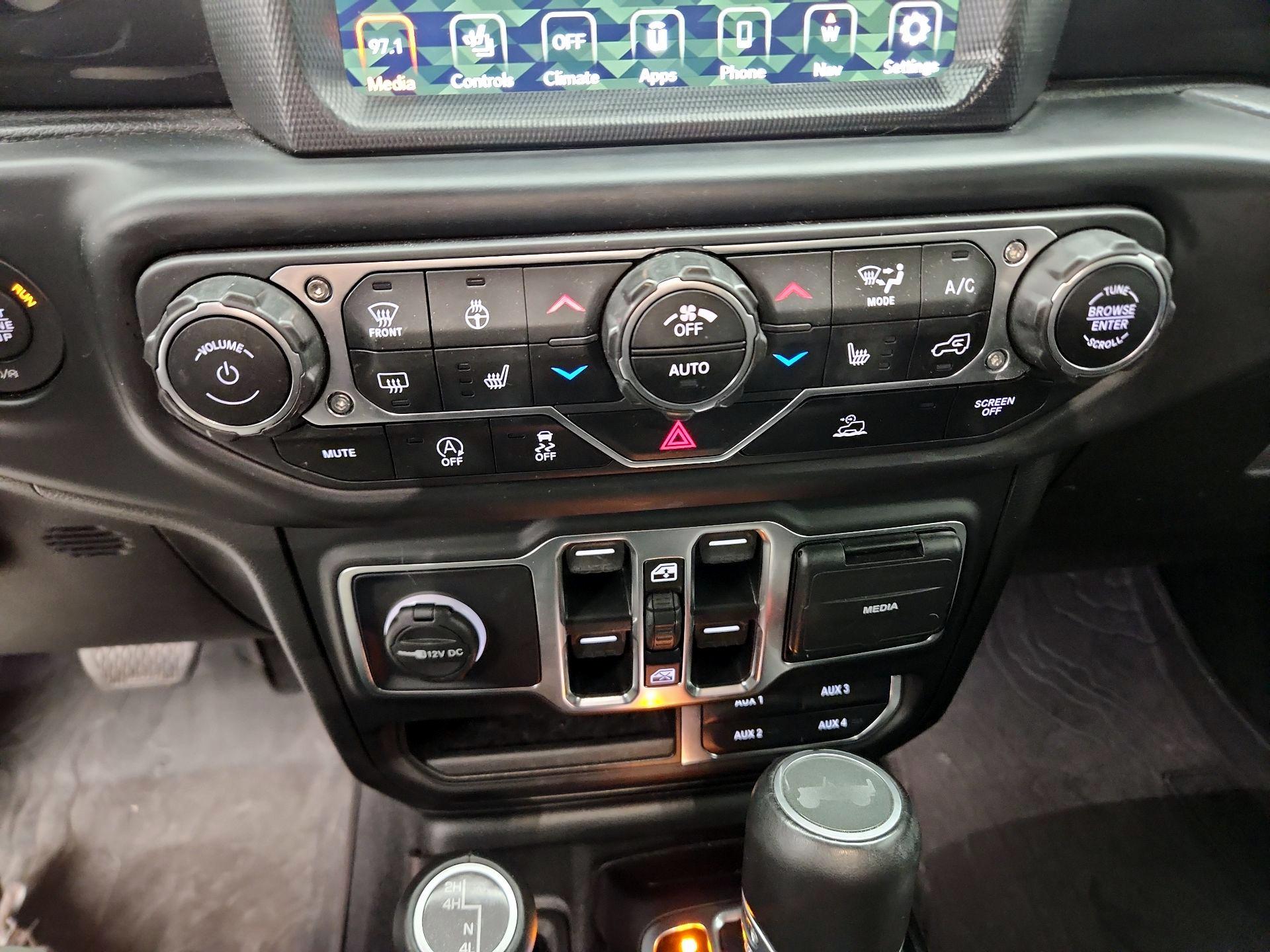 Thumbnail: 2021 Jeep Wrangler - 16