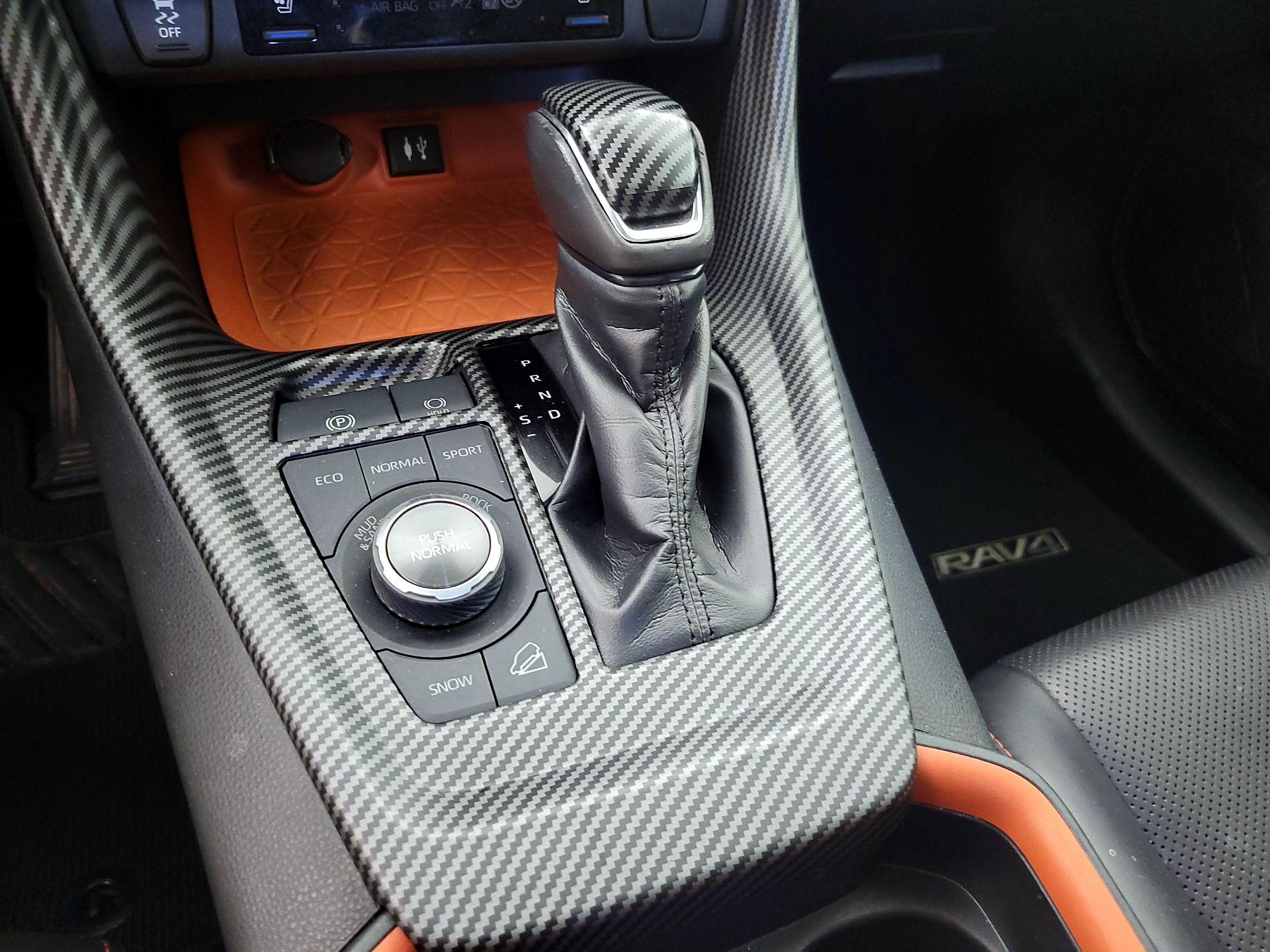 Thumbnail: 2019 Toyota RAV4 - 17