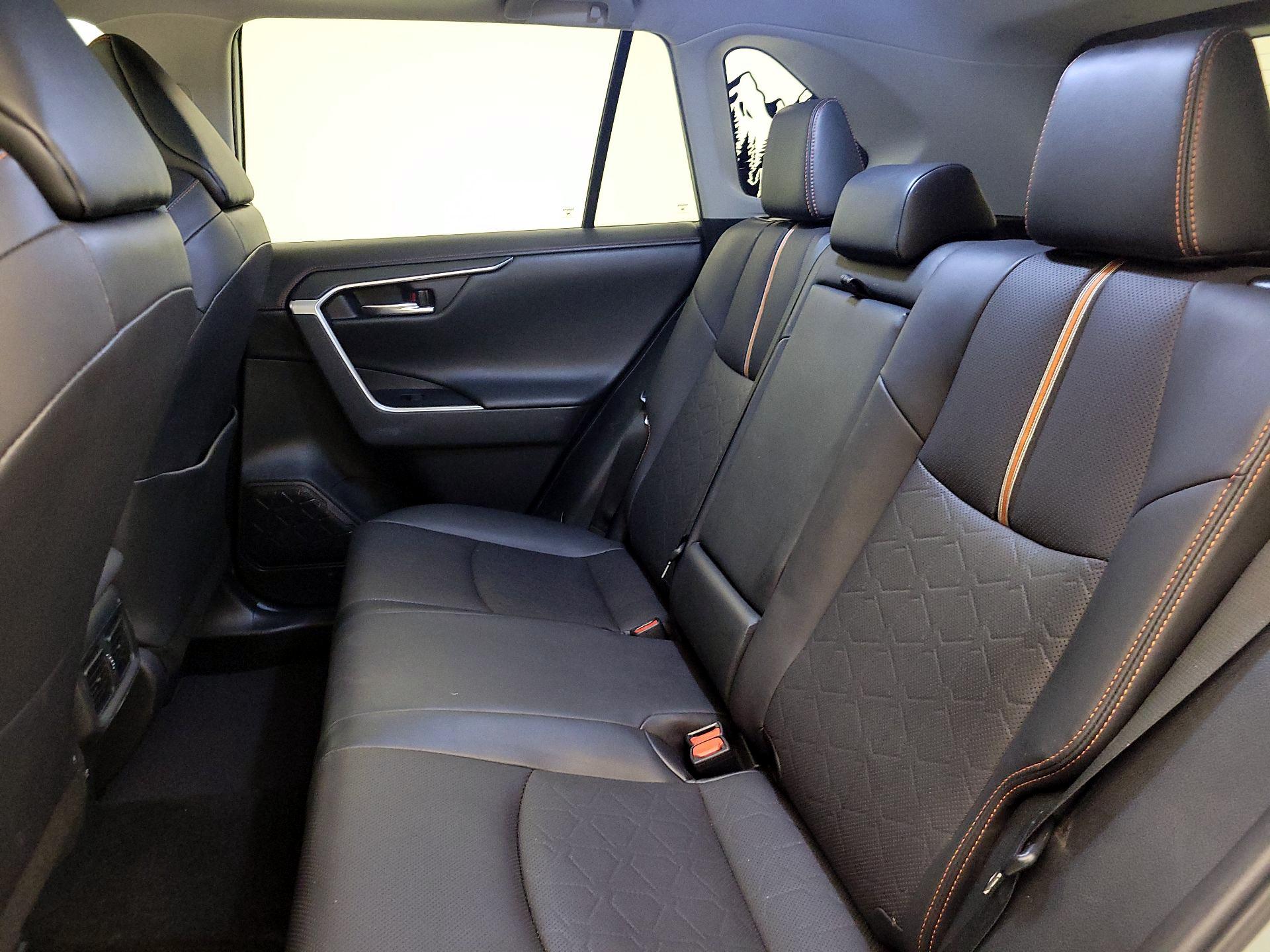 Thumbnail: 2019 Toyota RAV4 - 20