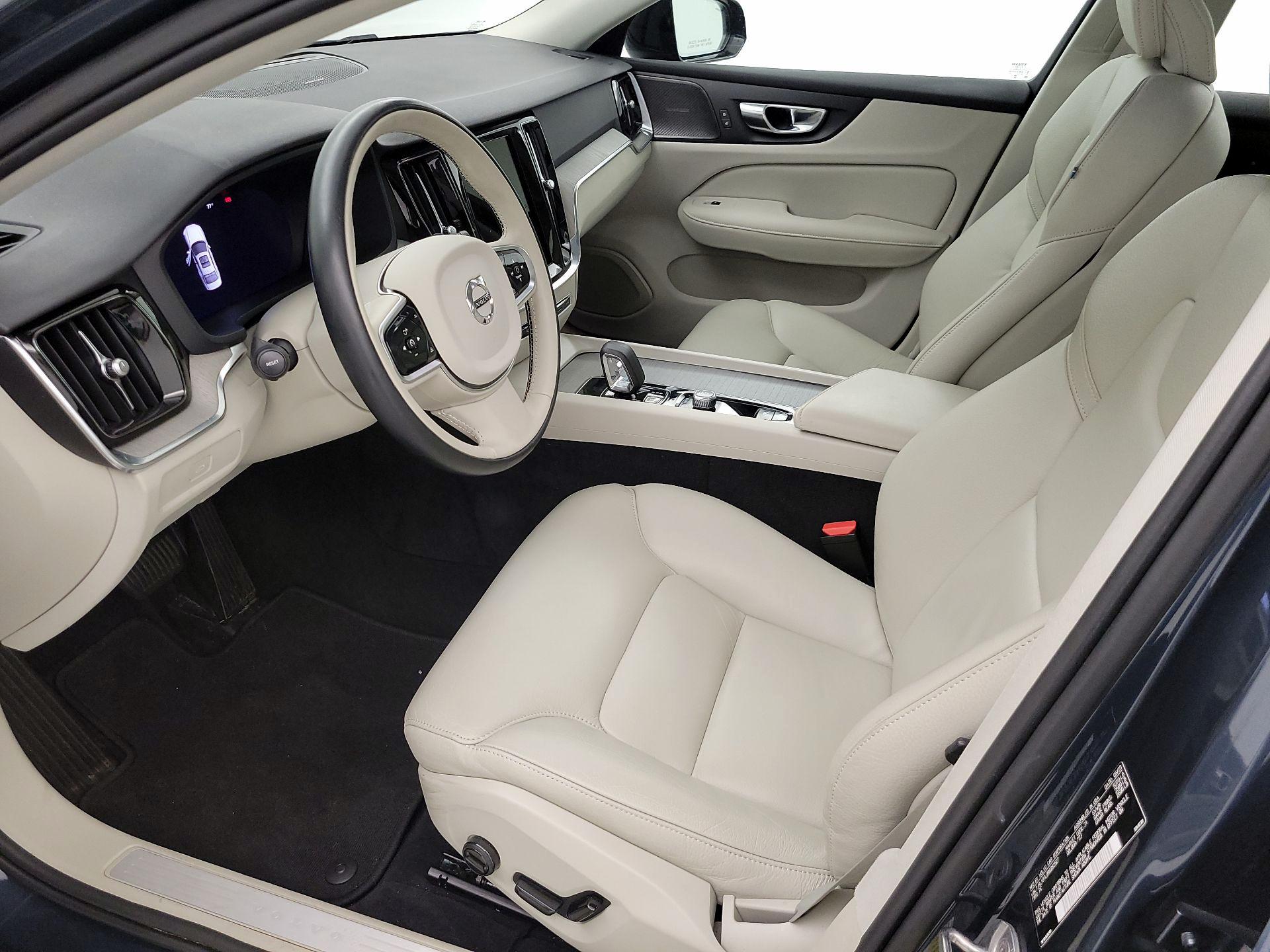 Thumbnail: 2024 Volvo S60 - 11