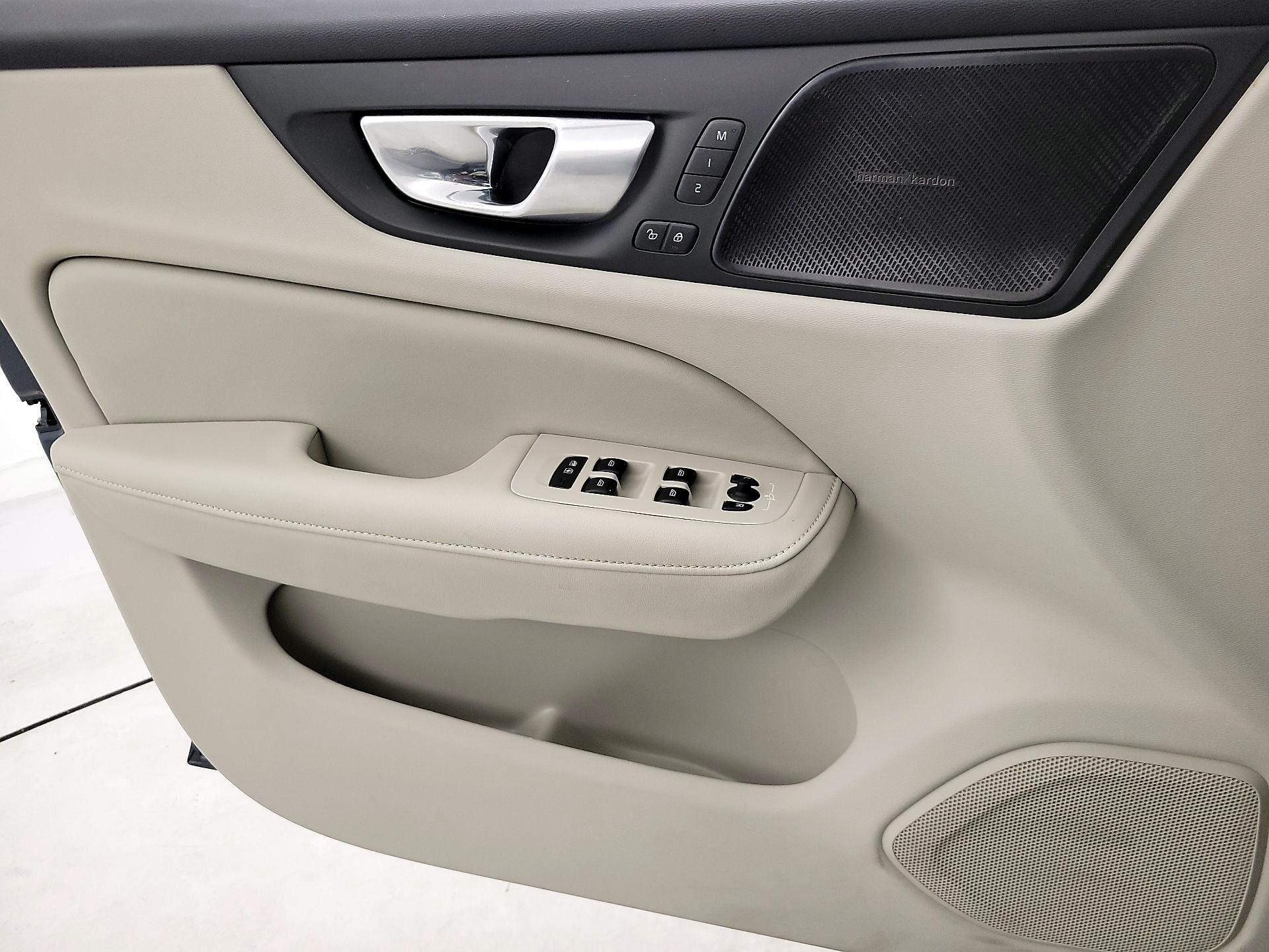 Thumbnail: 2024 Volvo S60 - 12