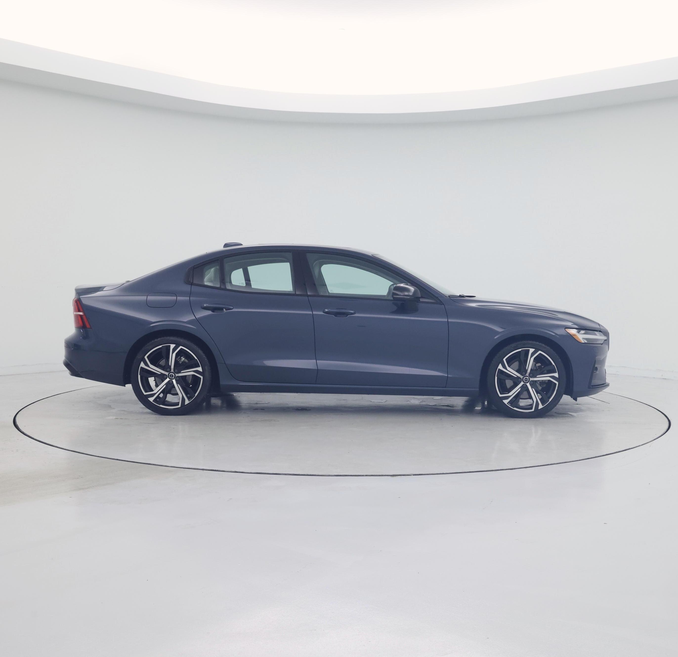 Thumbnail: 2024 Volvo S60 - 7
