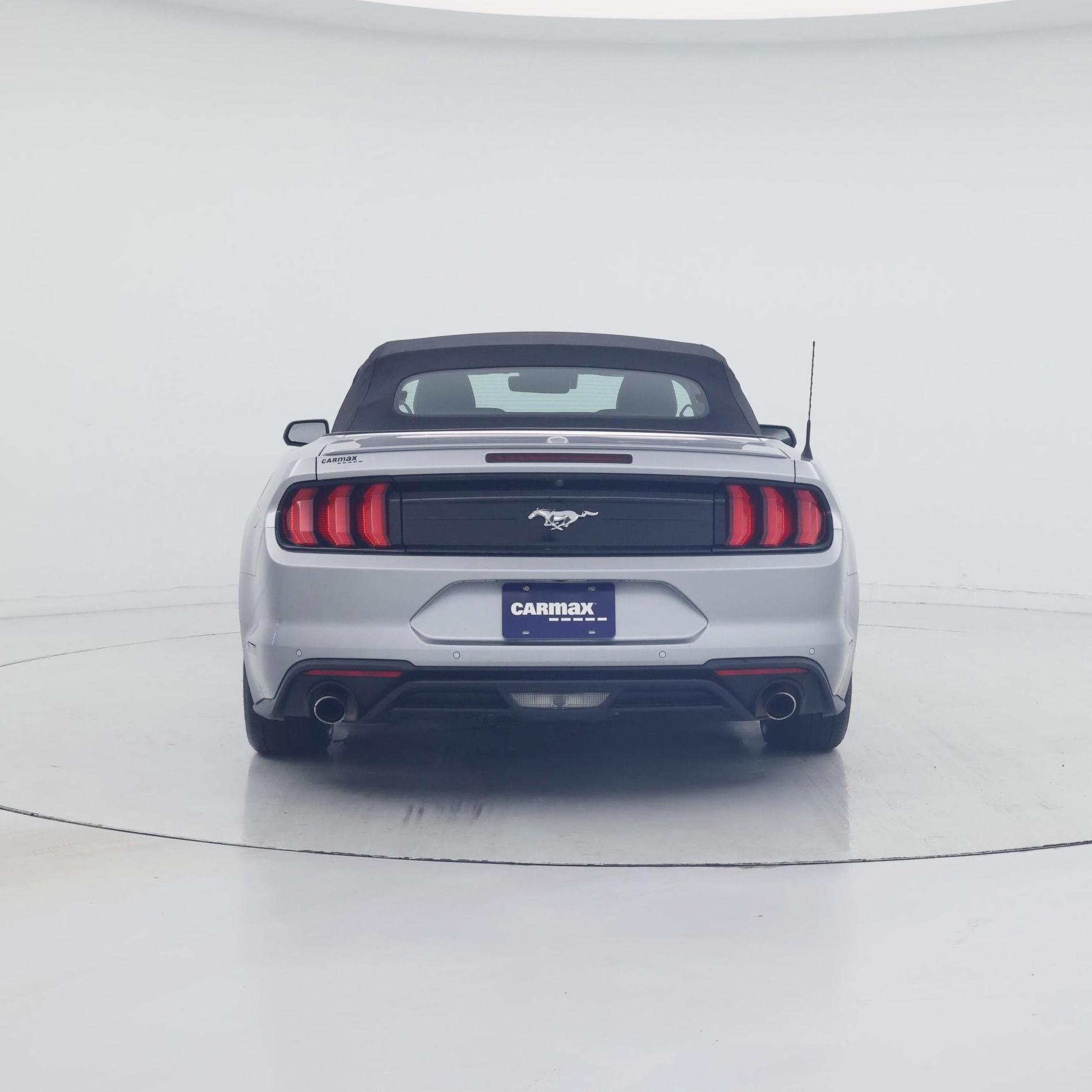 Thumbnail: 2022 Ford Mustang - 6