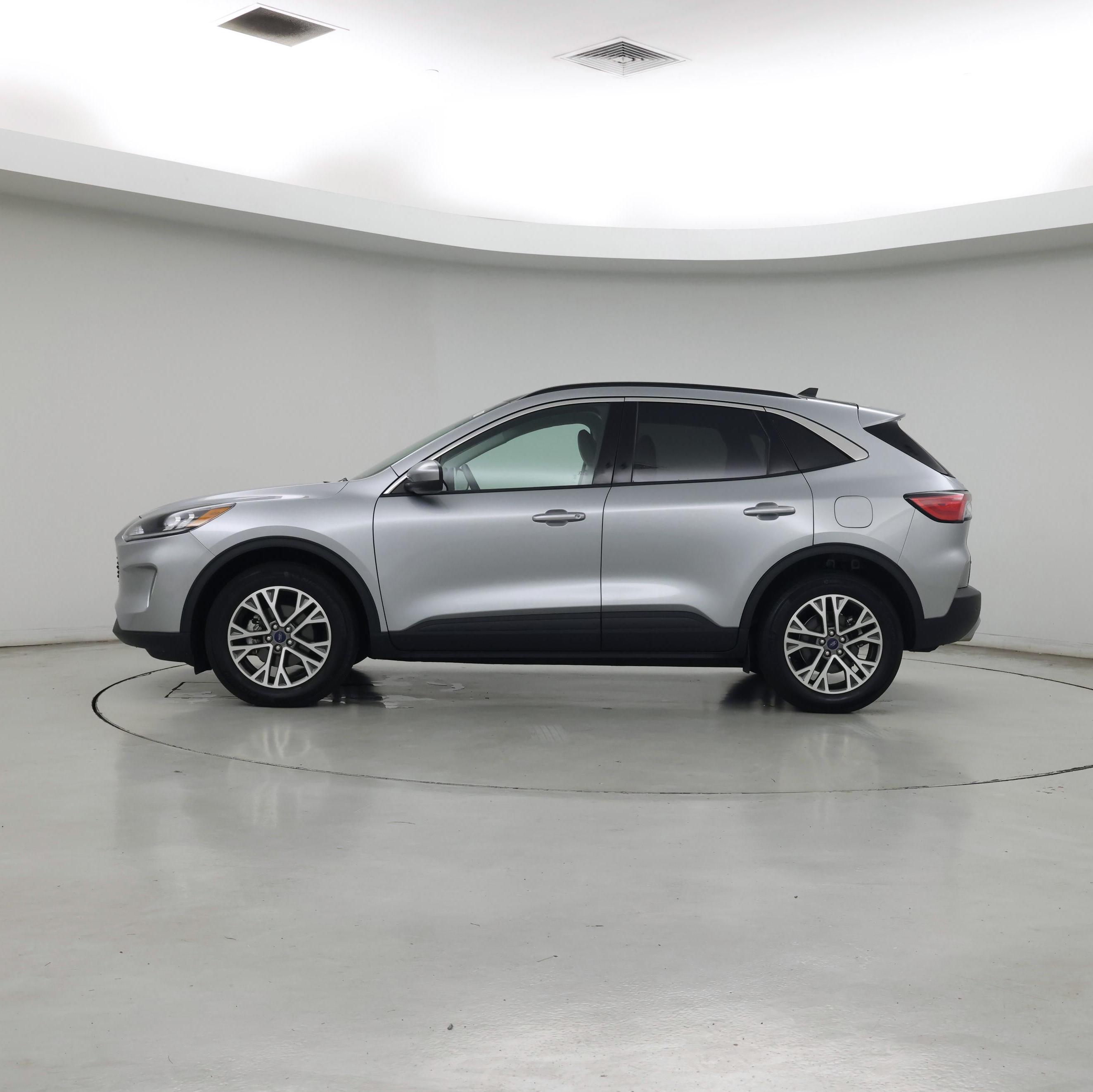 Thumbnail: 2022 Ford Escape - 3