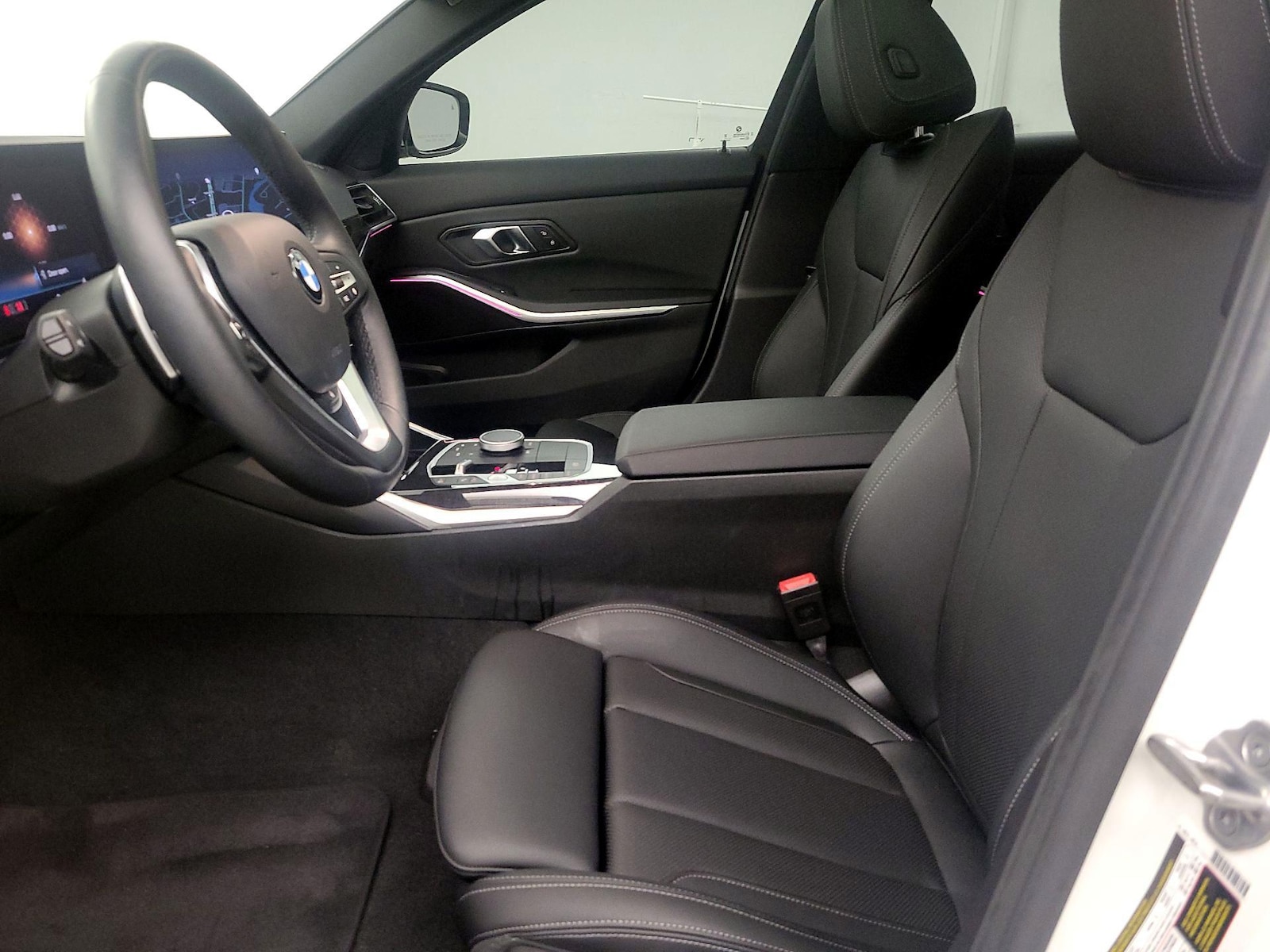 2024 BMW 3 Series 330i - Photo 12