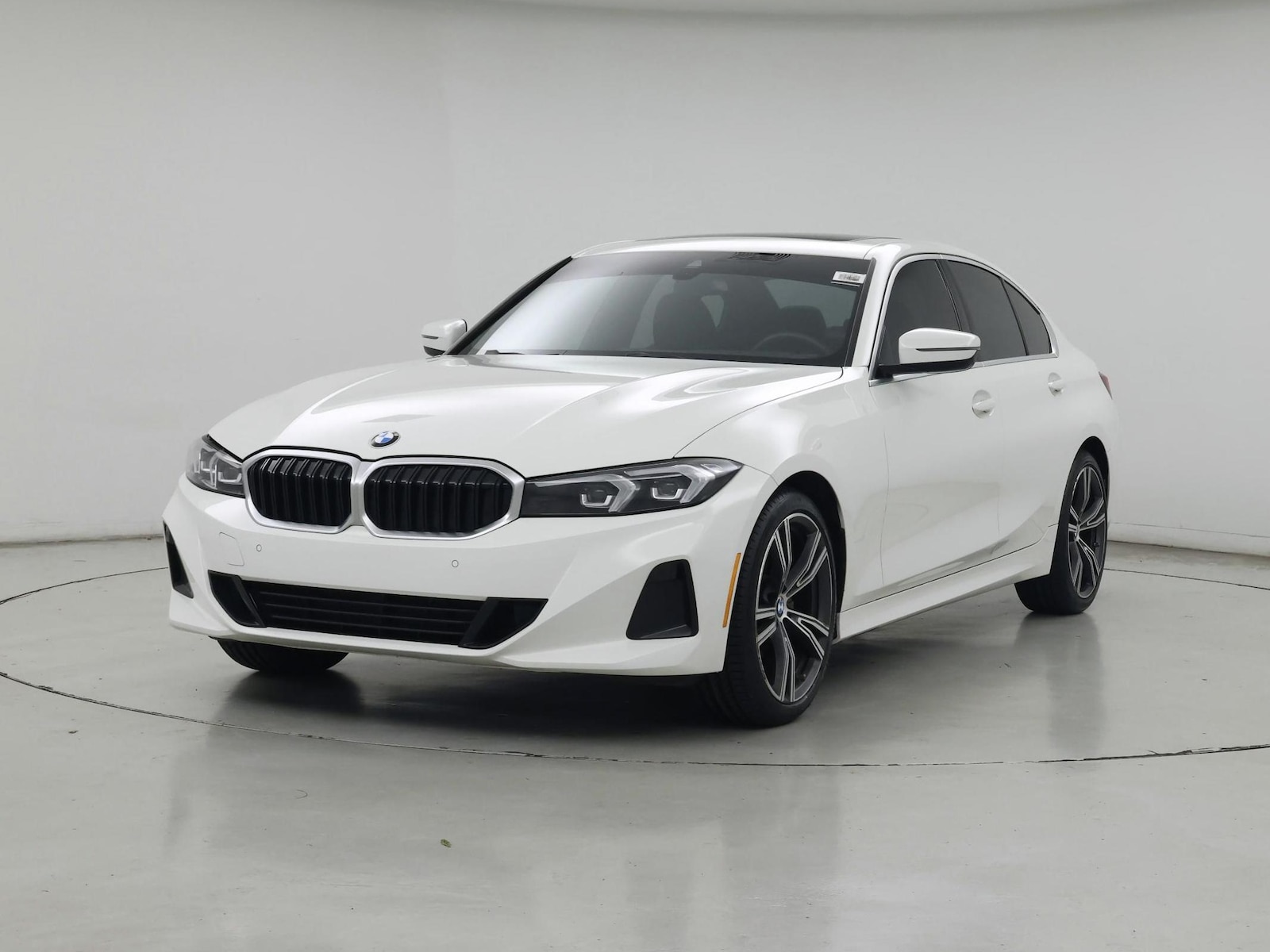 2024 BMW 3 Series 330i - Photo 5