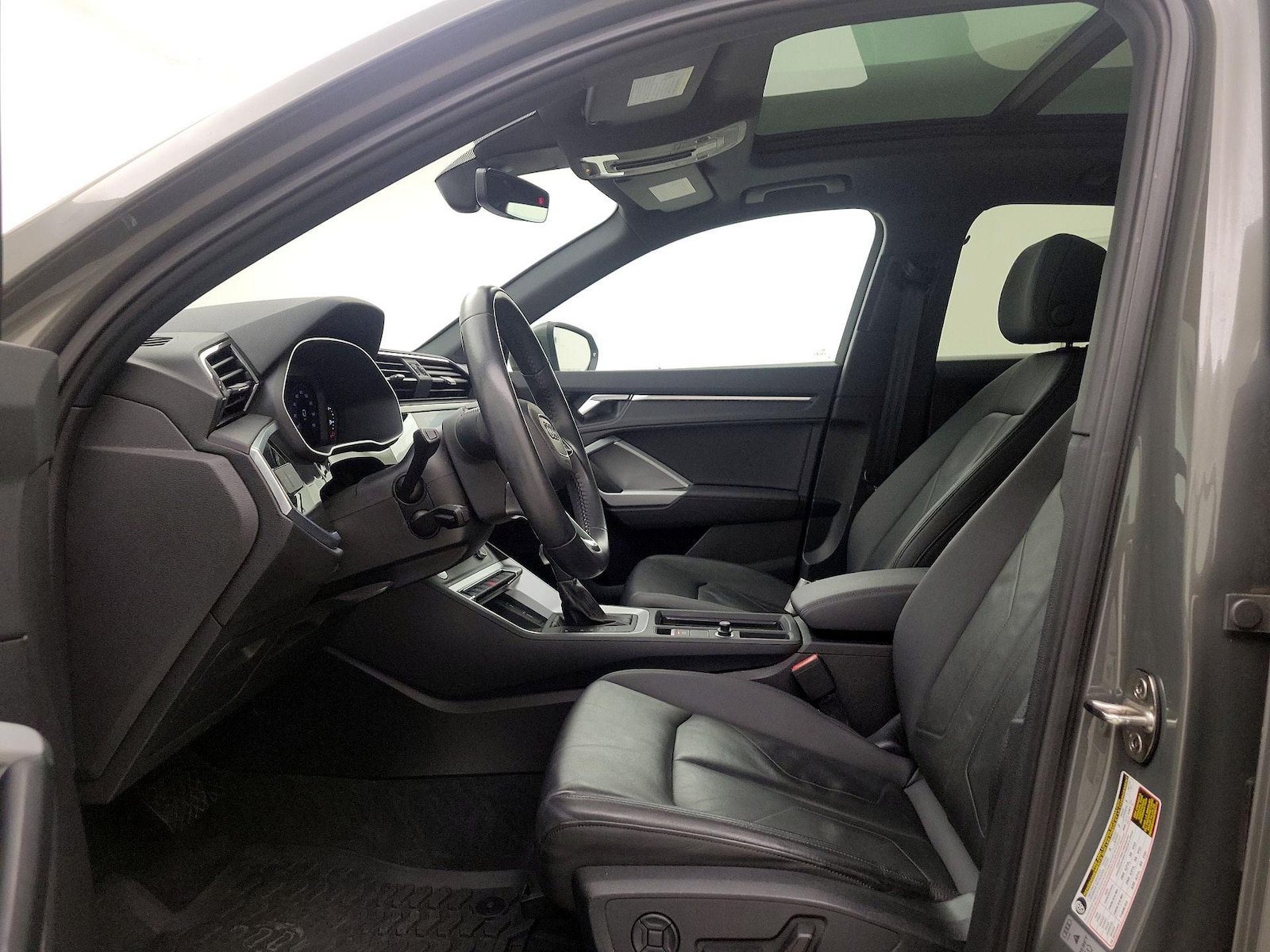 2020 Audi Q3 S Line Premium Plus - Photo 12