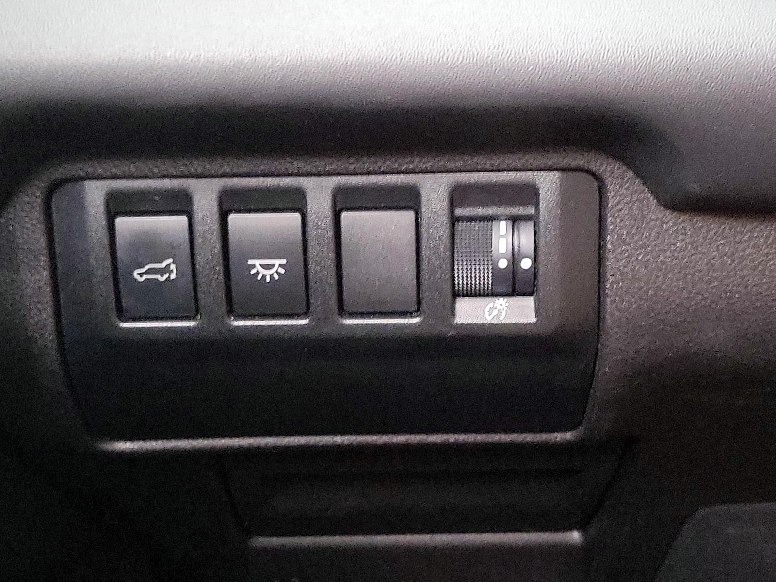 2025 Subaru Ascent Limited - Photo 14