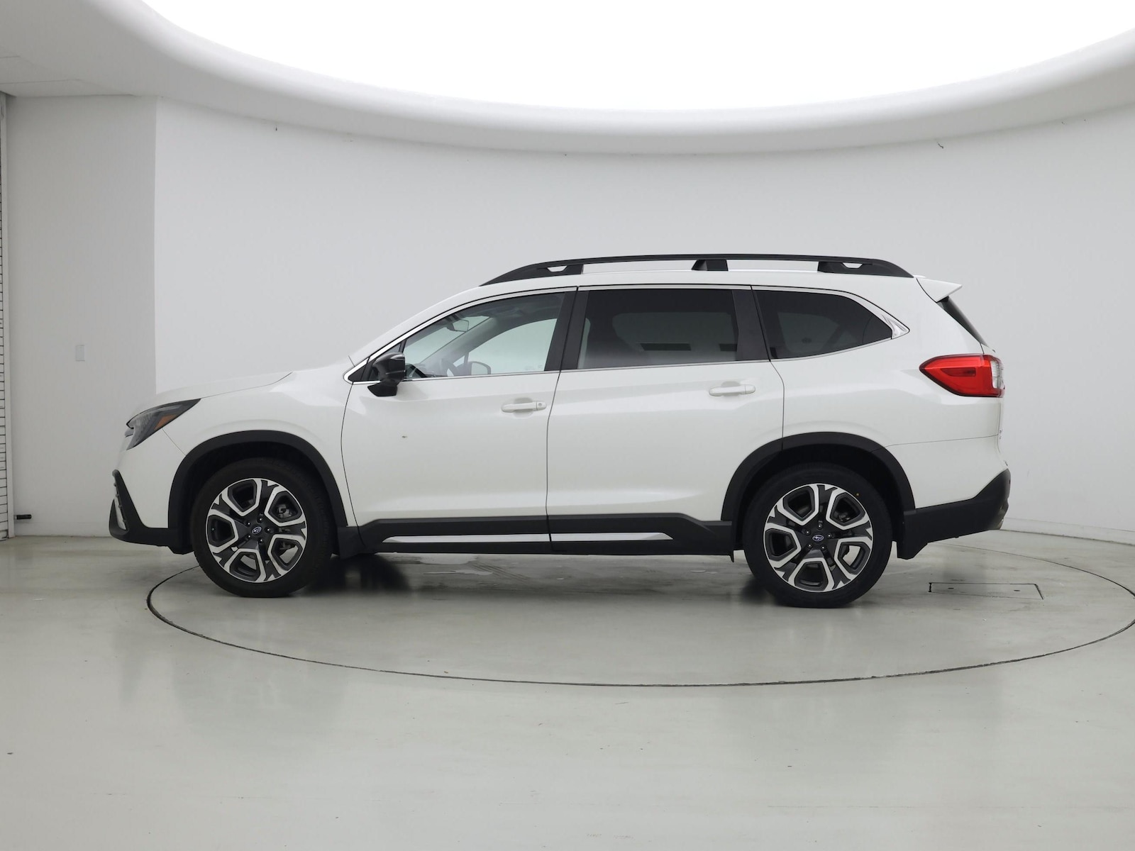 2025 Subaru Ascent Limited - Photo 4