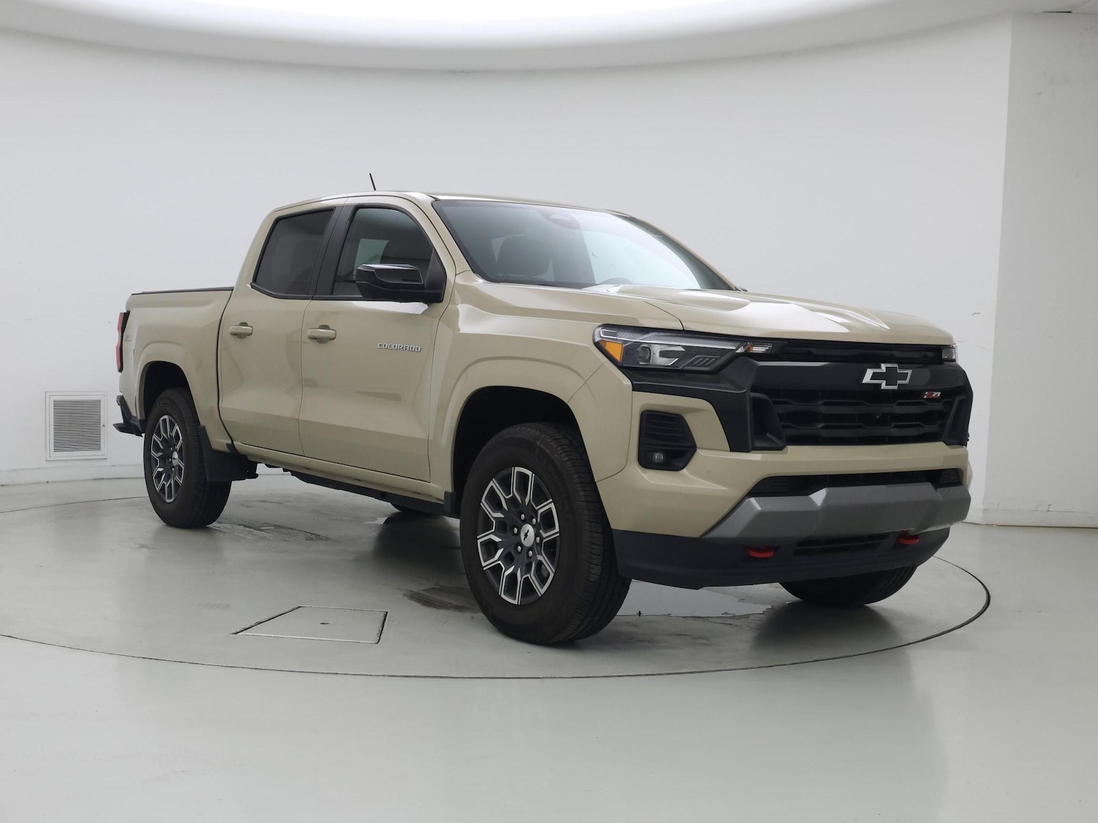 2023 Chevrolet Colorado Z71 - Photo 2