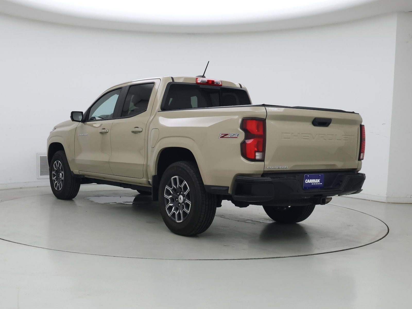 2023 Chevrolet Colorado Z71 - Photo 3