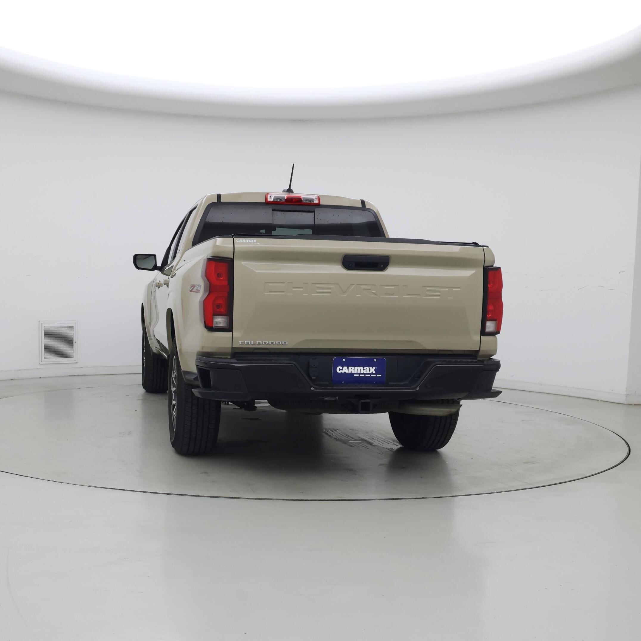 Thumbnail: 2023 Chevrolet Colorado - 6