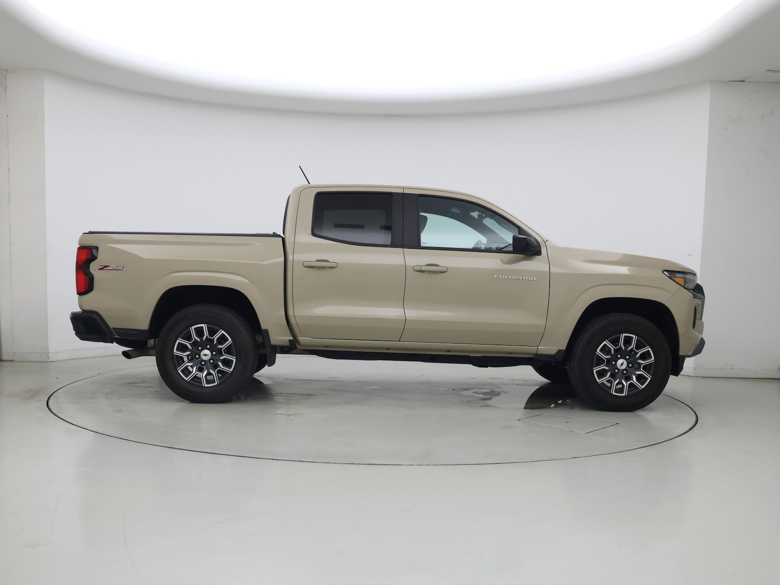 2023 Chevrolet Colorado Z71 - Photo 8