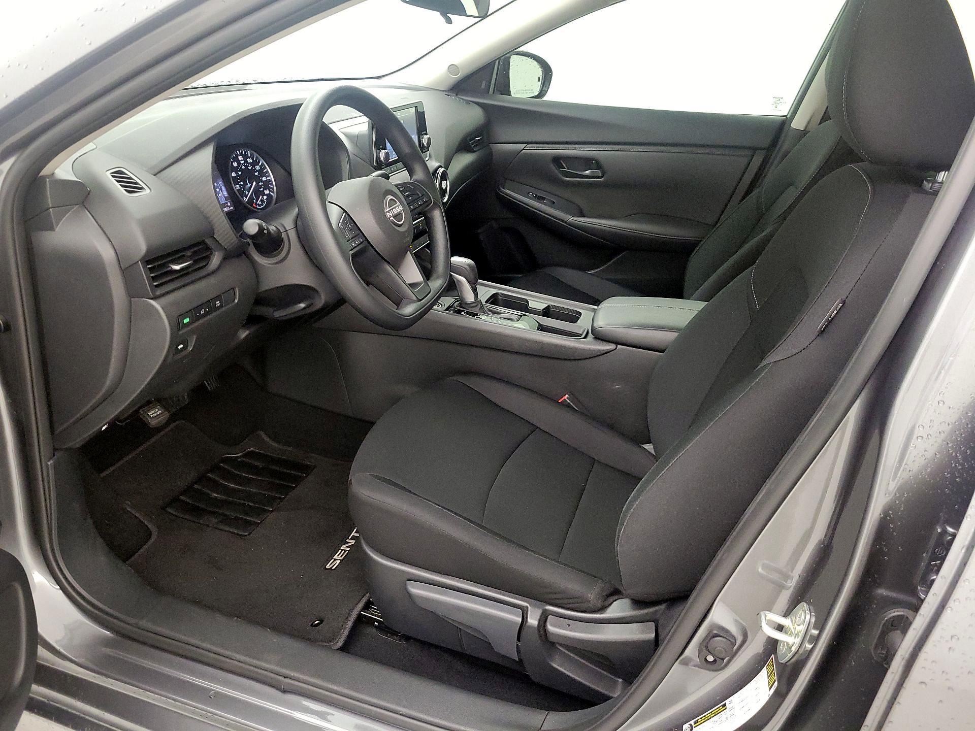 Thumbnail: 2025 Nissan Sentra - 9