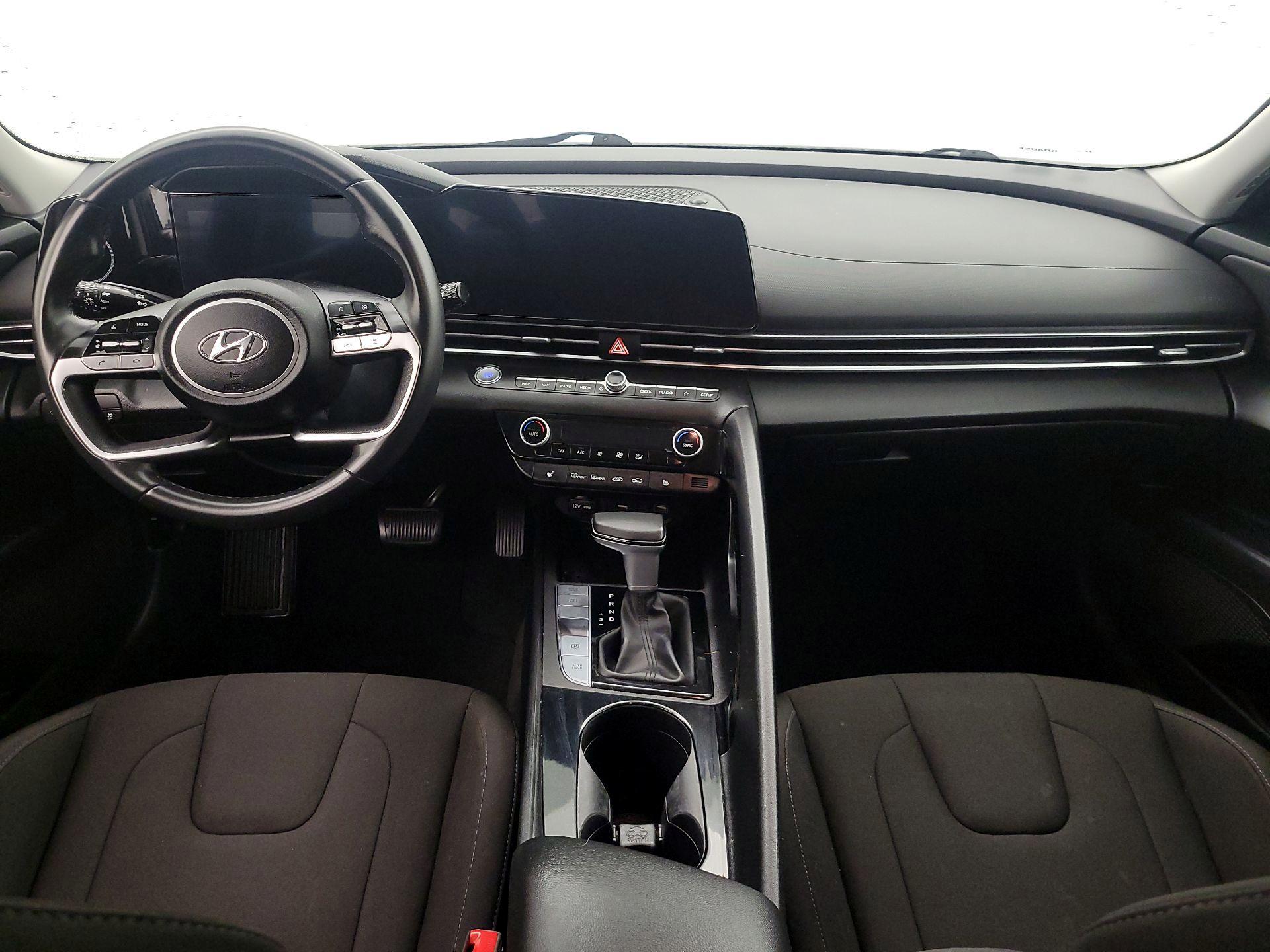 Thumbnail: 2023 Hyundai Elantra - 9