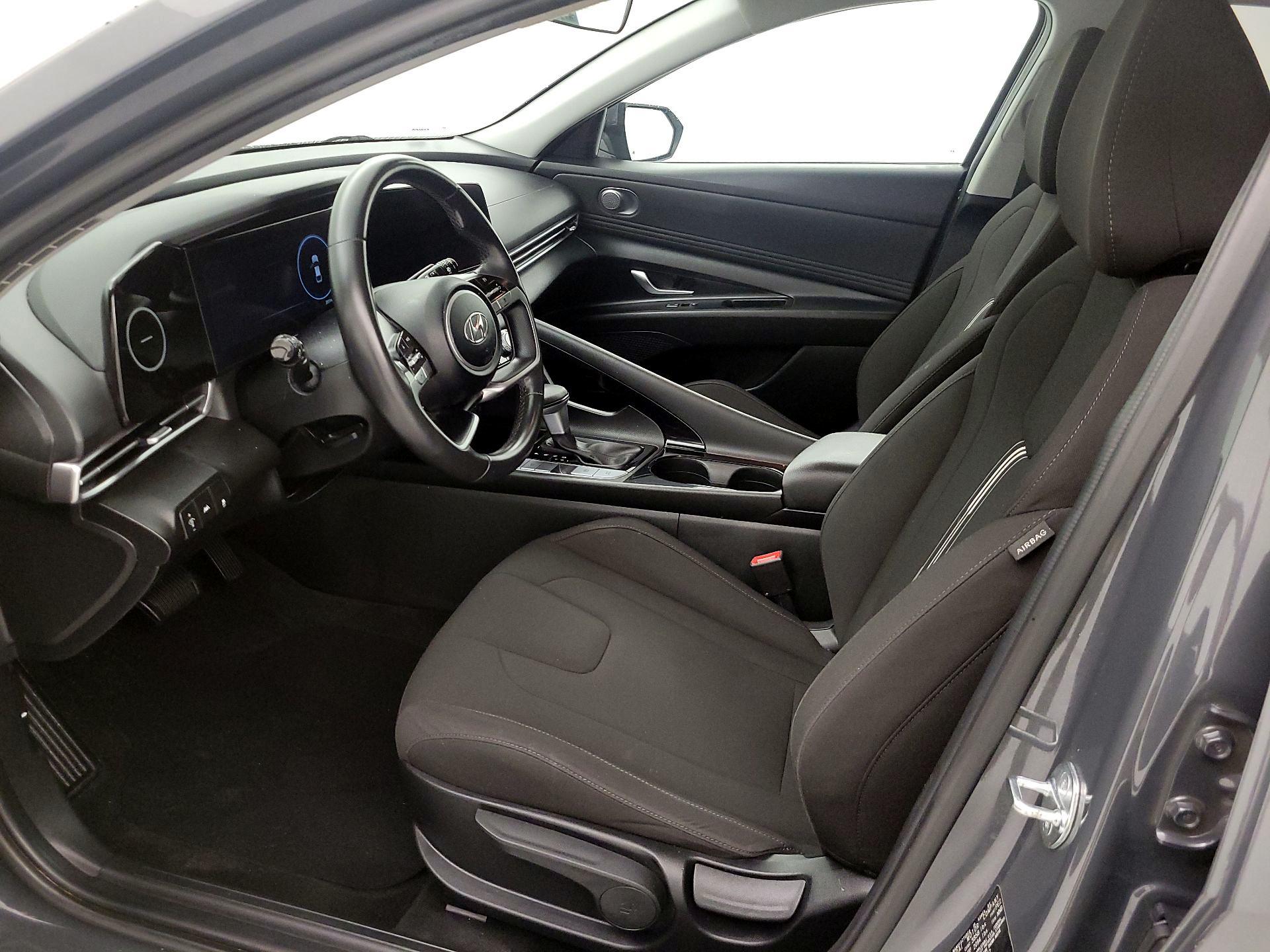 Thumbnail: 2023 Hyundai Elantra - 11