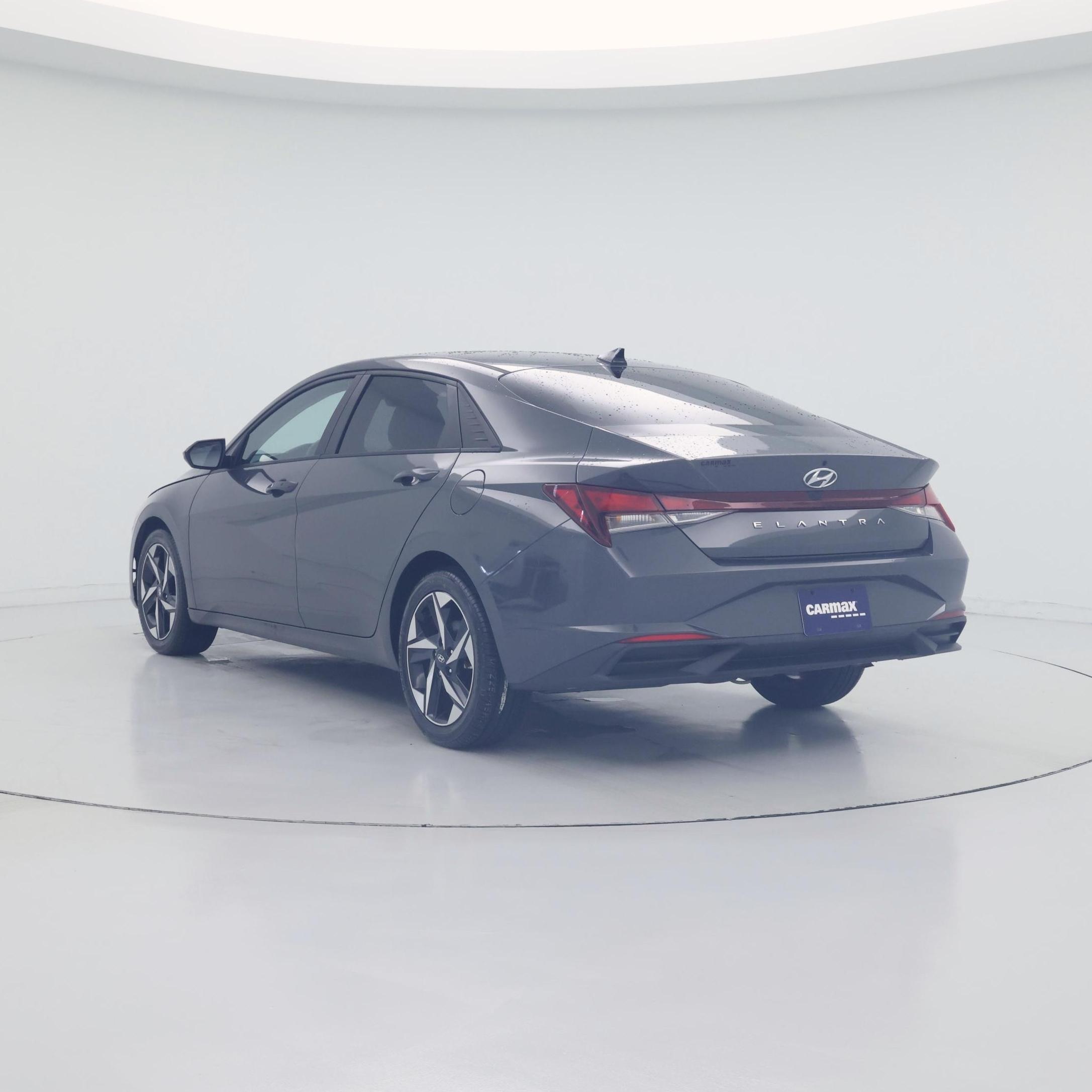 Thumbnail: 2023 Hyundai Elantra - 2