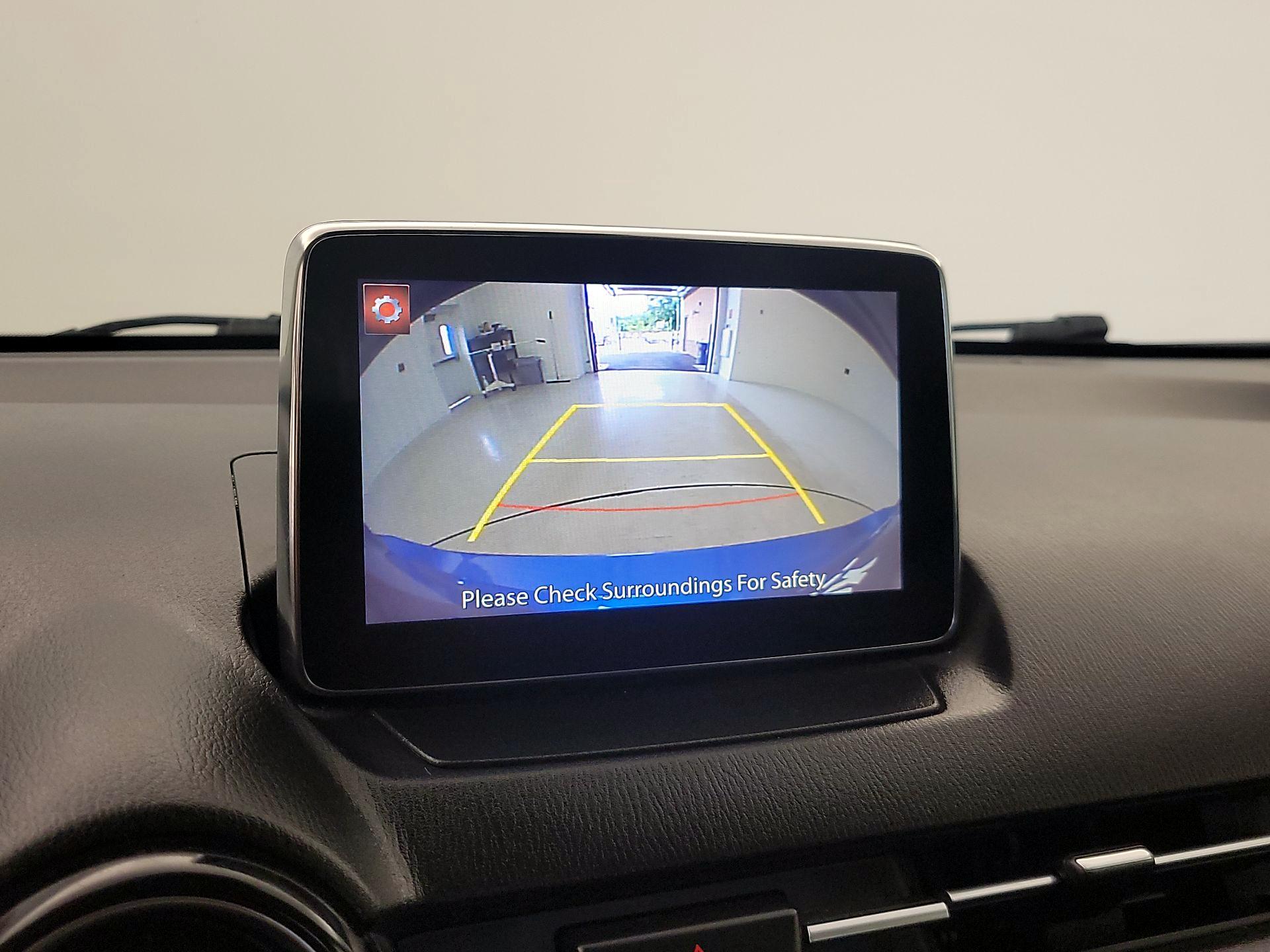 Thumbnail: 2018 Toyota Yaris iA - 14