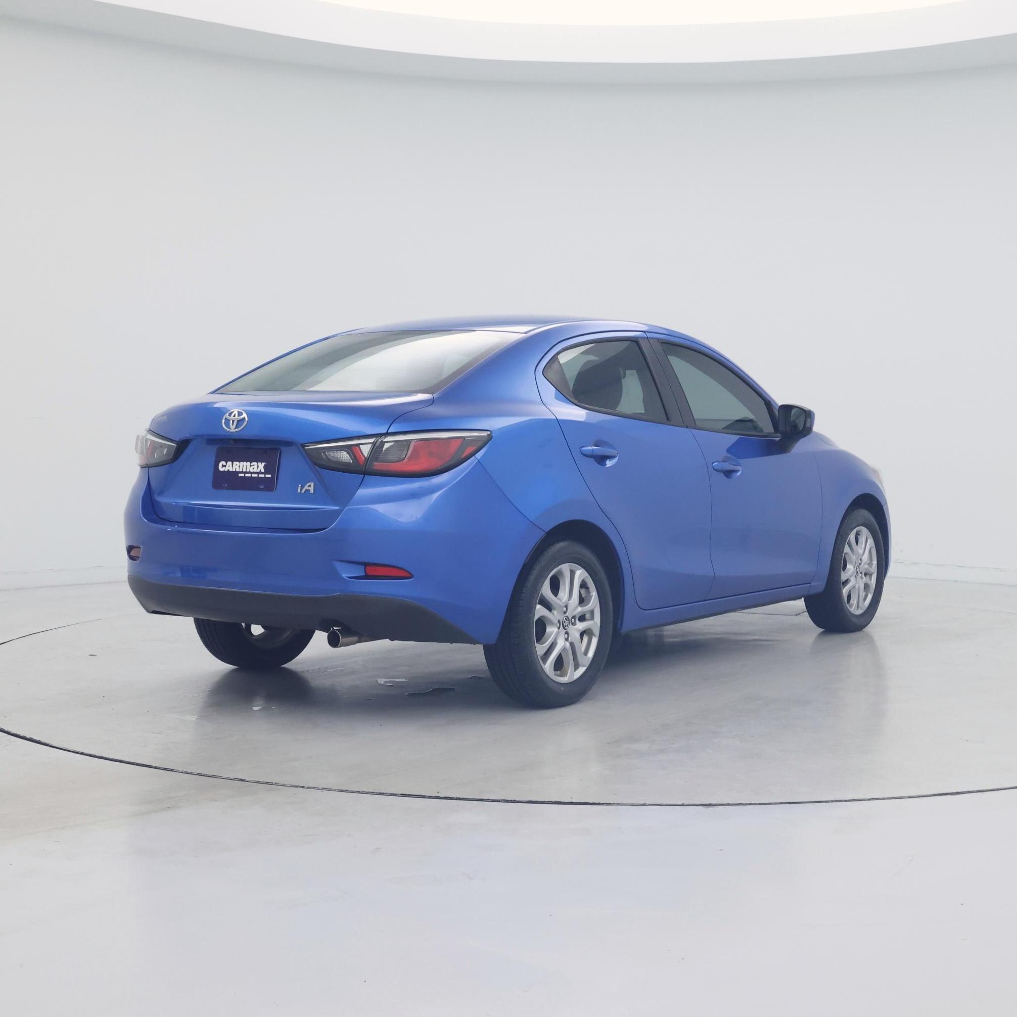 Thumbnail: 2018 Toyota Yaris iA - 8