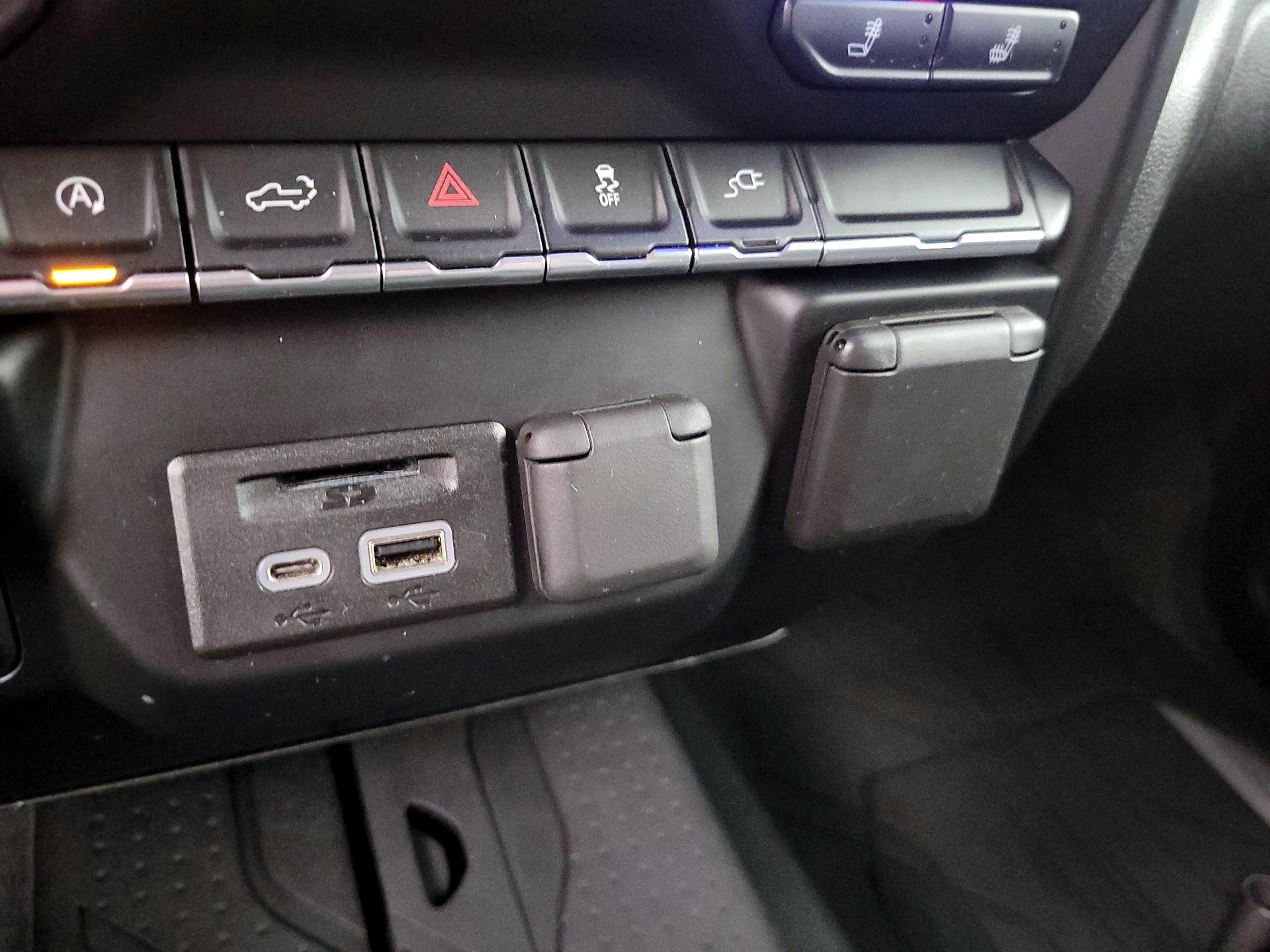 Thumbnail: 2019 Chevrolet Silverado 1500 - 19