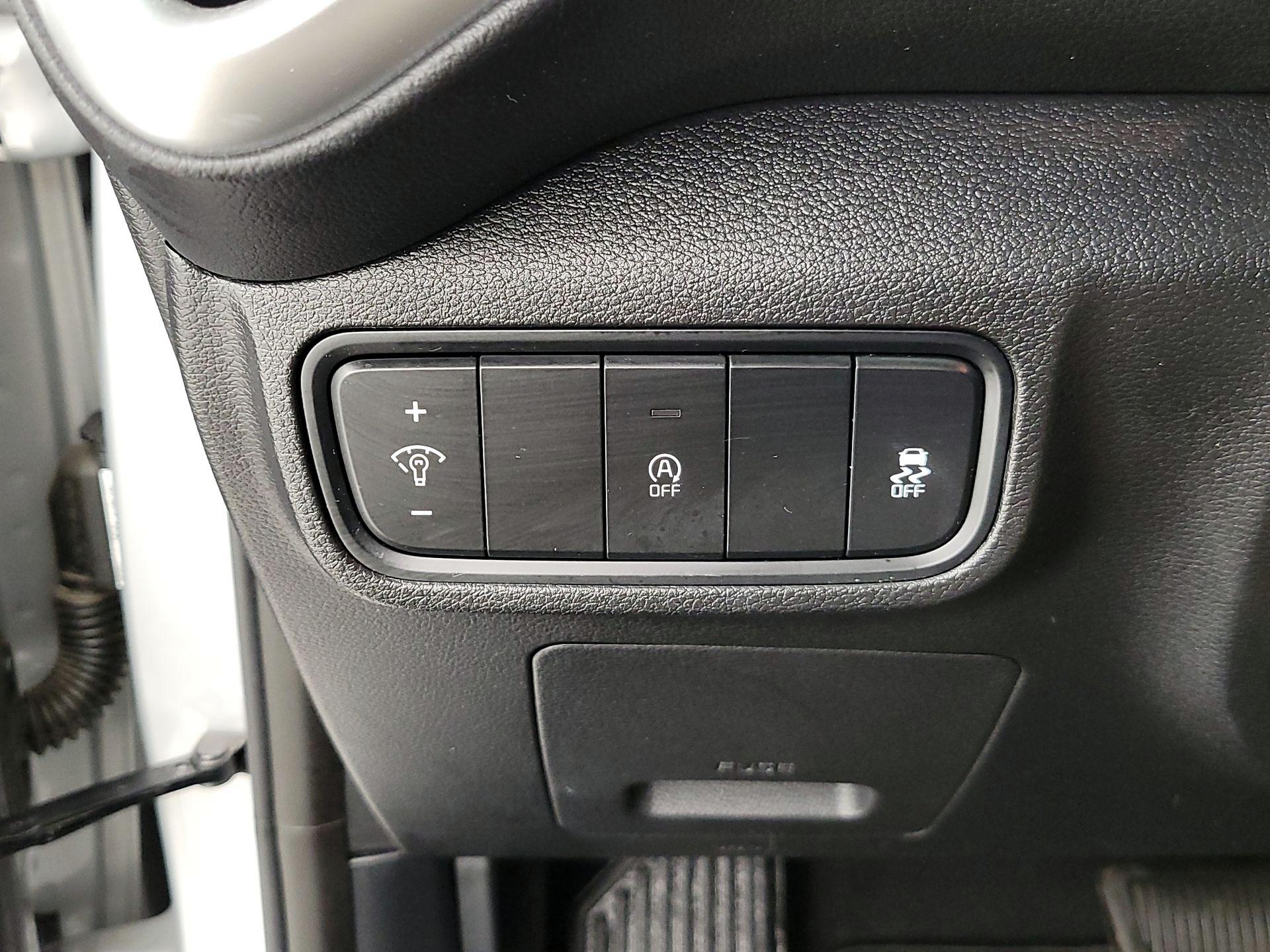 Thumbnail: 2020 Kia Soul - 13