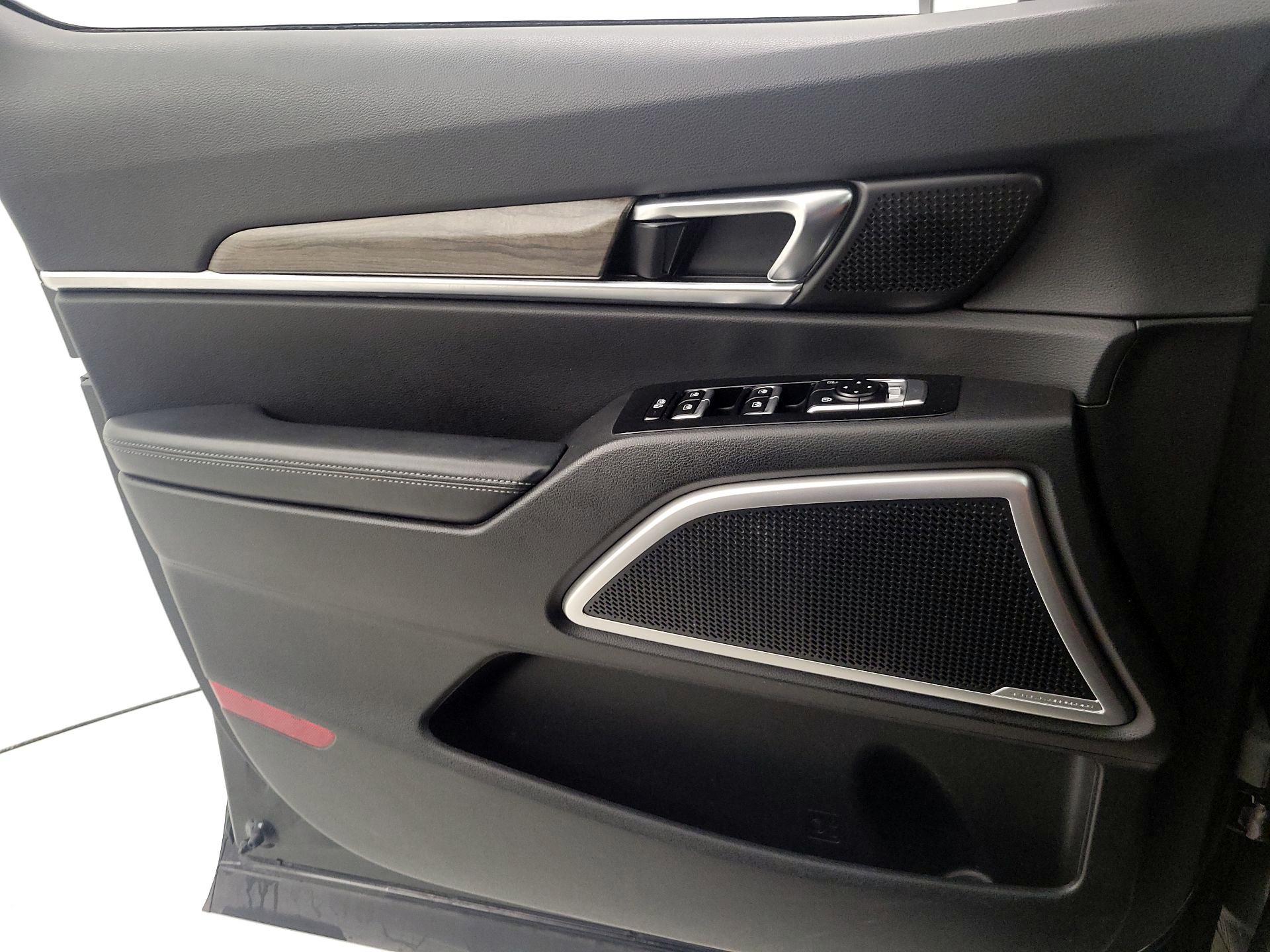 Thumbnail: 2020 Kia Telluride - 12