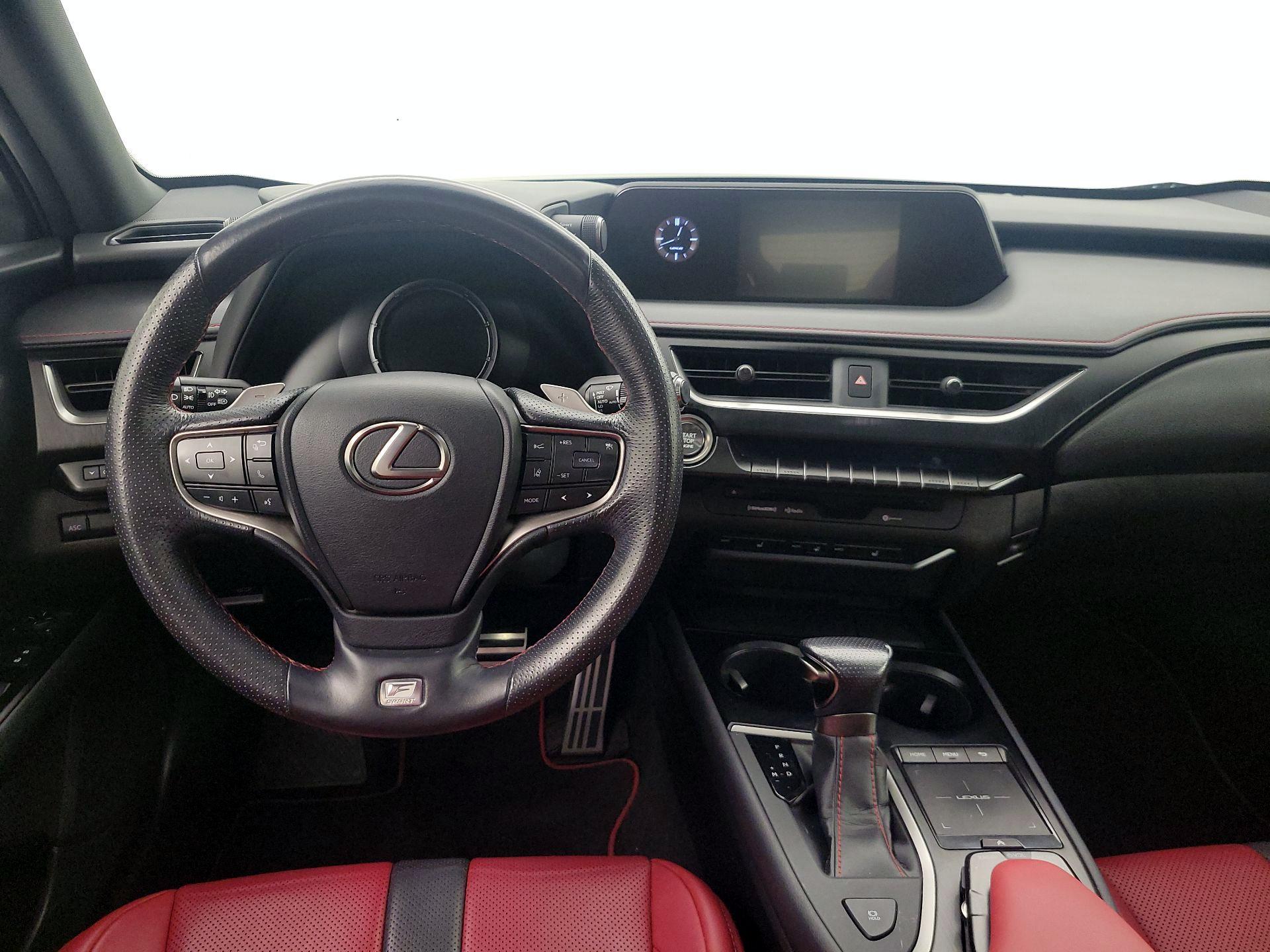 Thumbnail: 2019 Lexus UX - 10