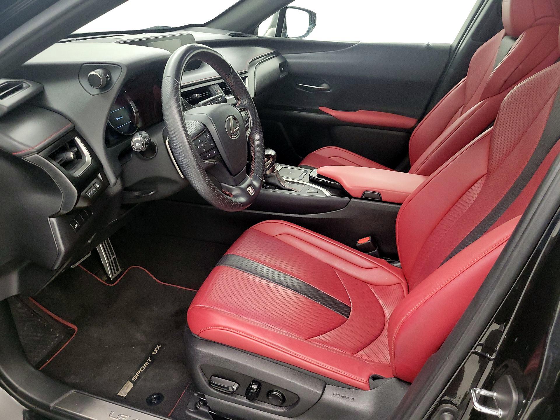 Thumbnail: 2019 Lexus UX - 11