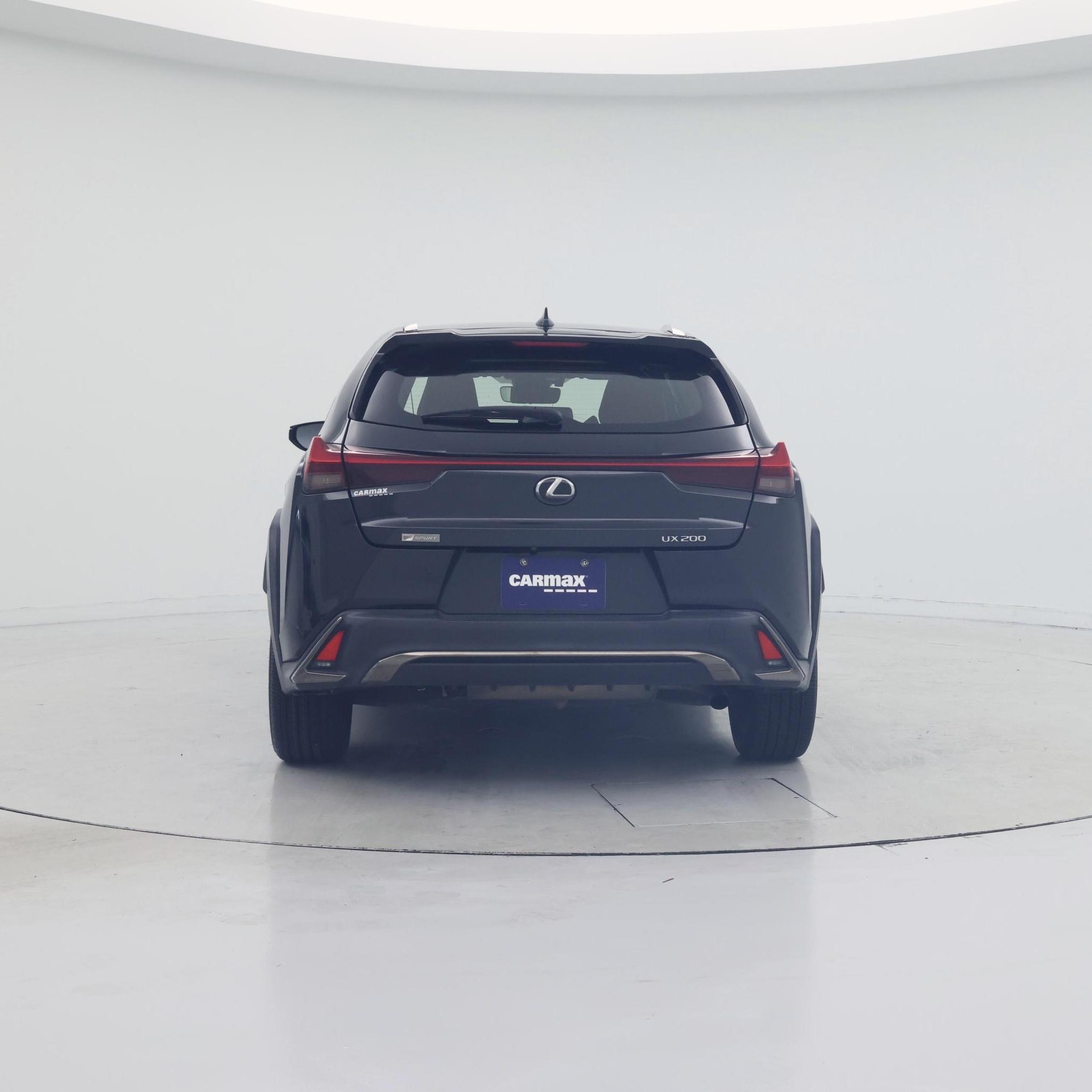 Thumbnail: 2019 Lexus UX - 6