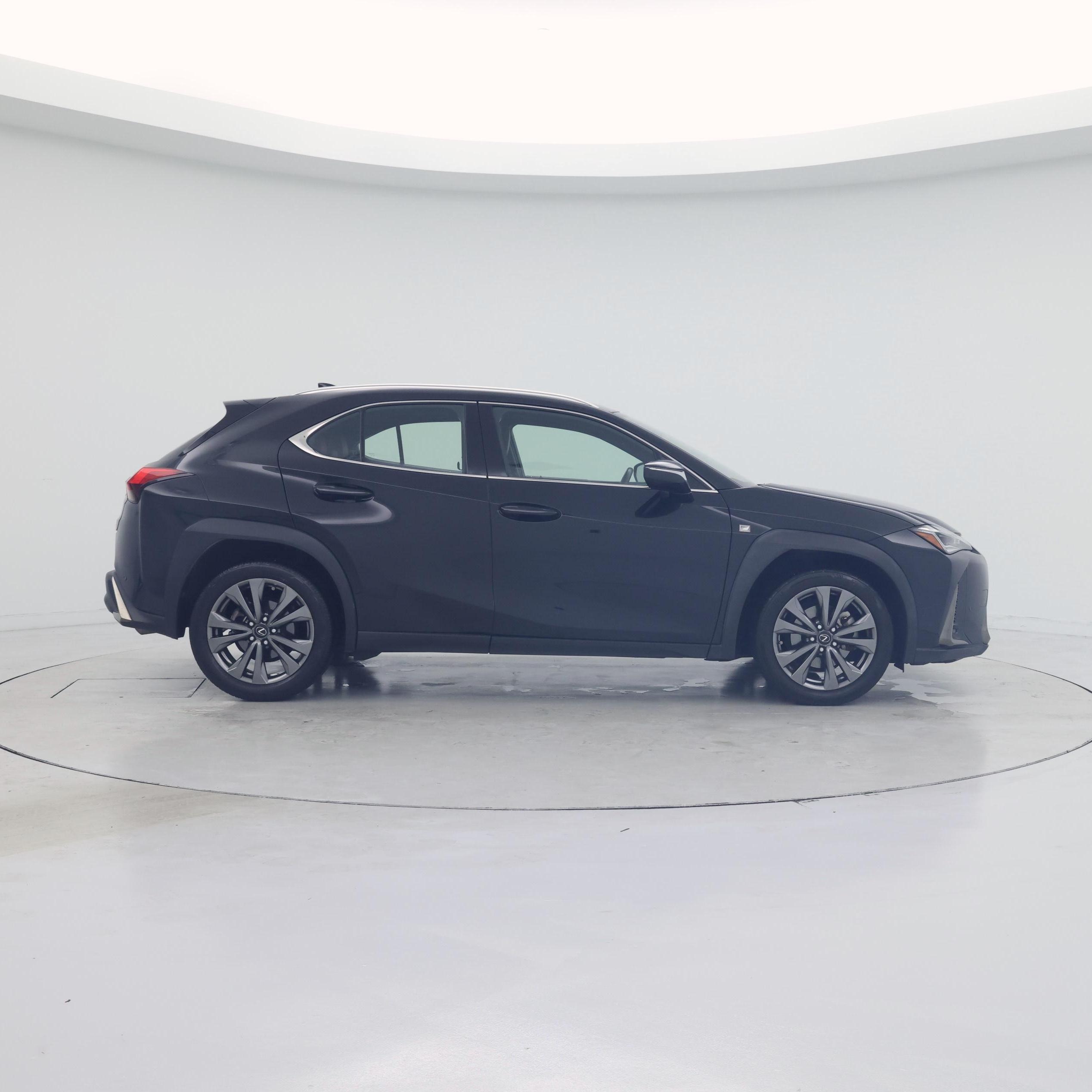Thumbnail: 2019 Lexus UX - 7