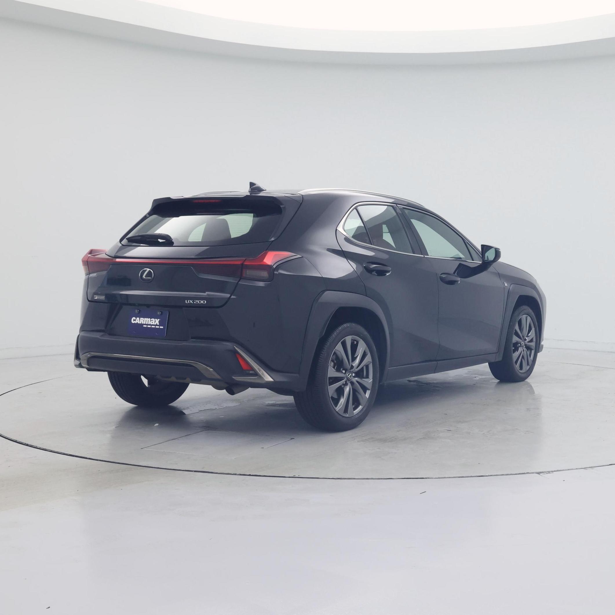 Thumbnail: 2019 Lexus UX - 8