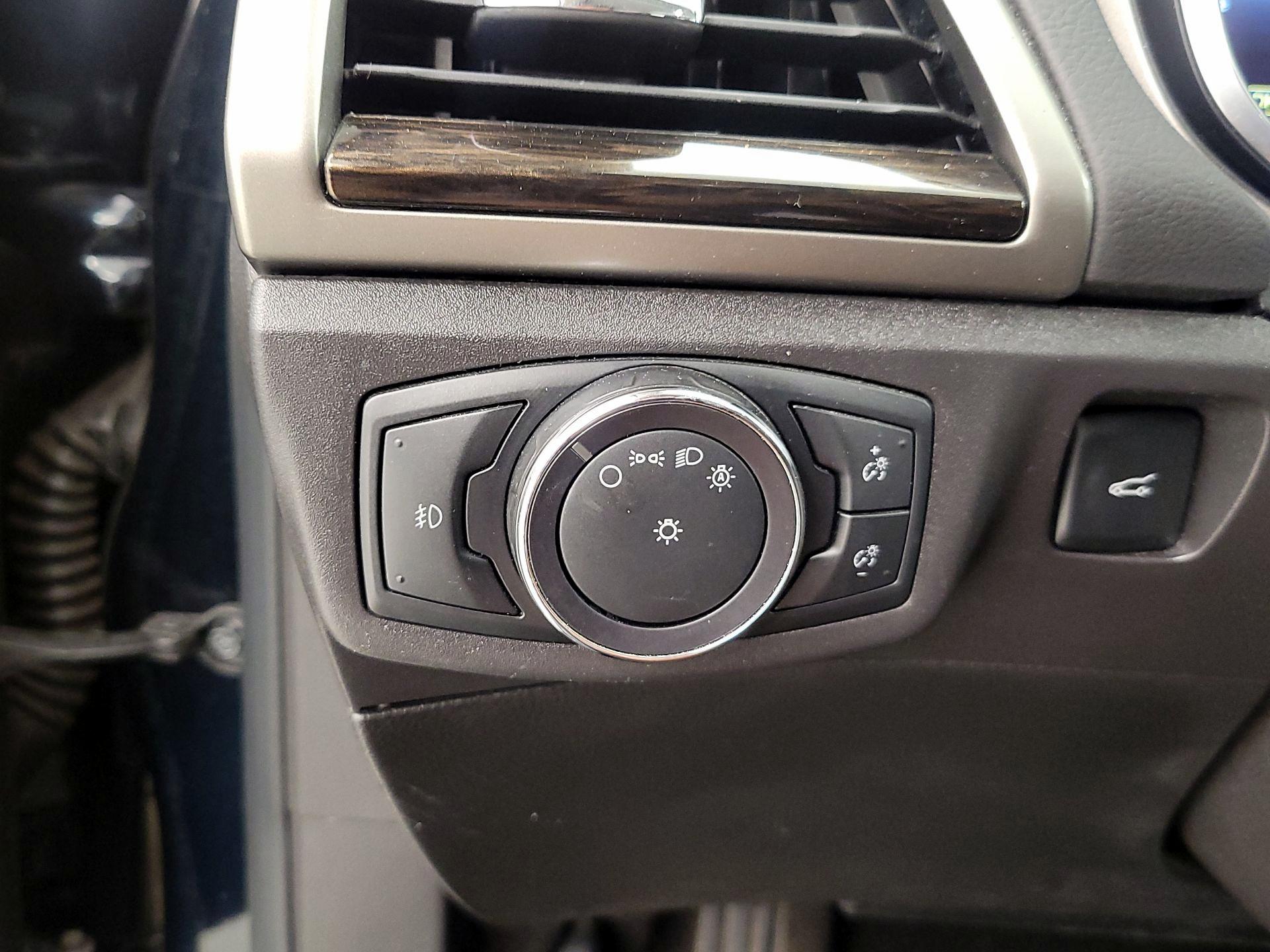 Thumbnail: 2014 Ford Fusion - 13