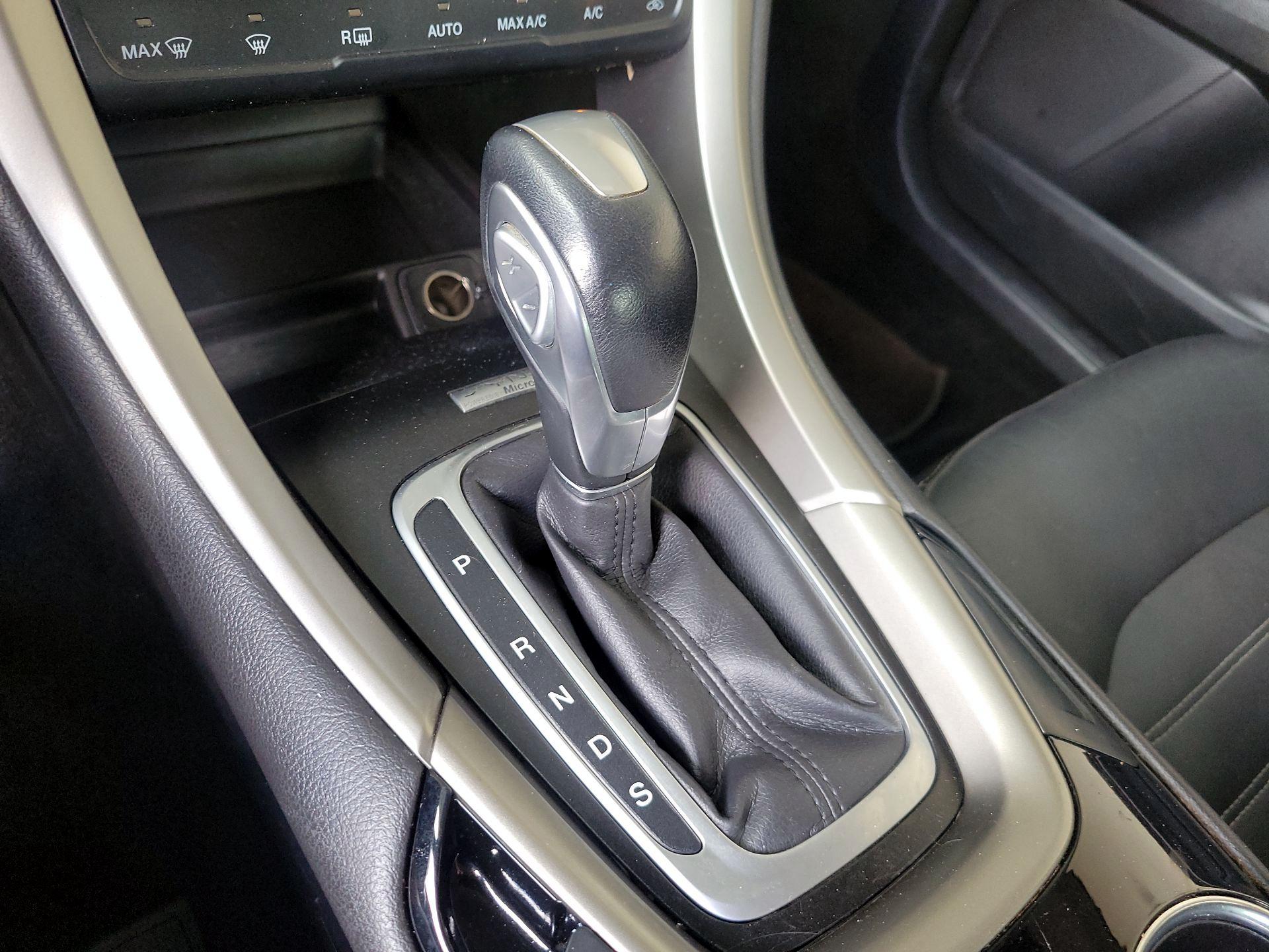 Thumbnail: 2014 Ford Fusion - 18