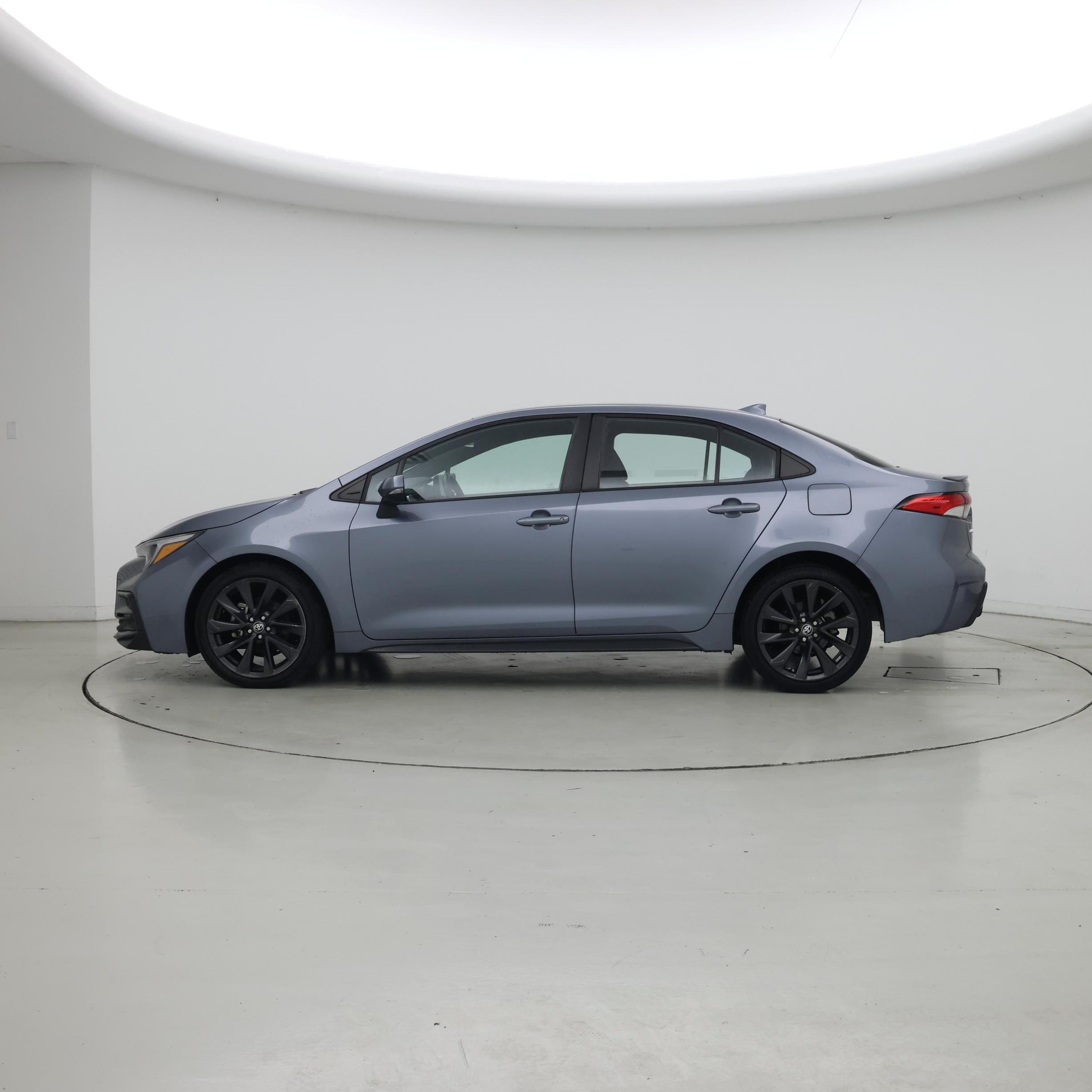 Thumbnail: 2023 Toyota Corolla - 3