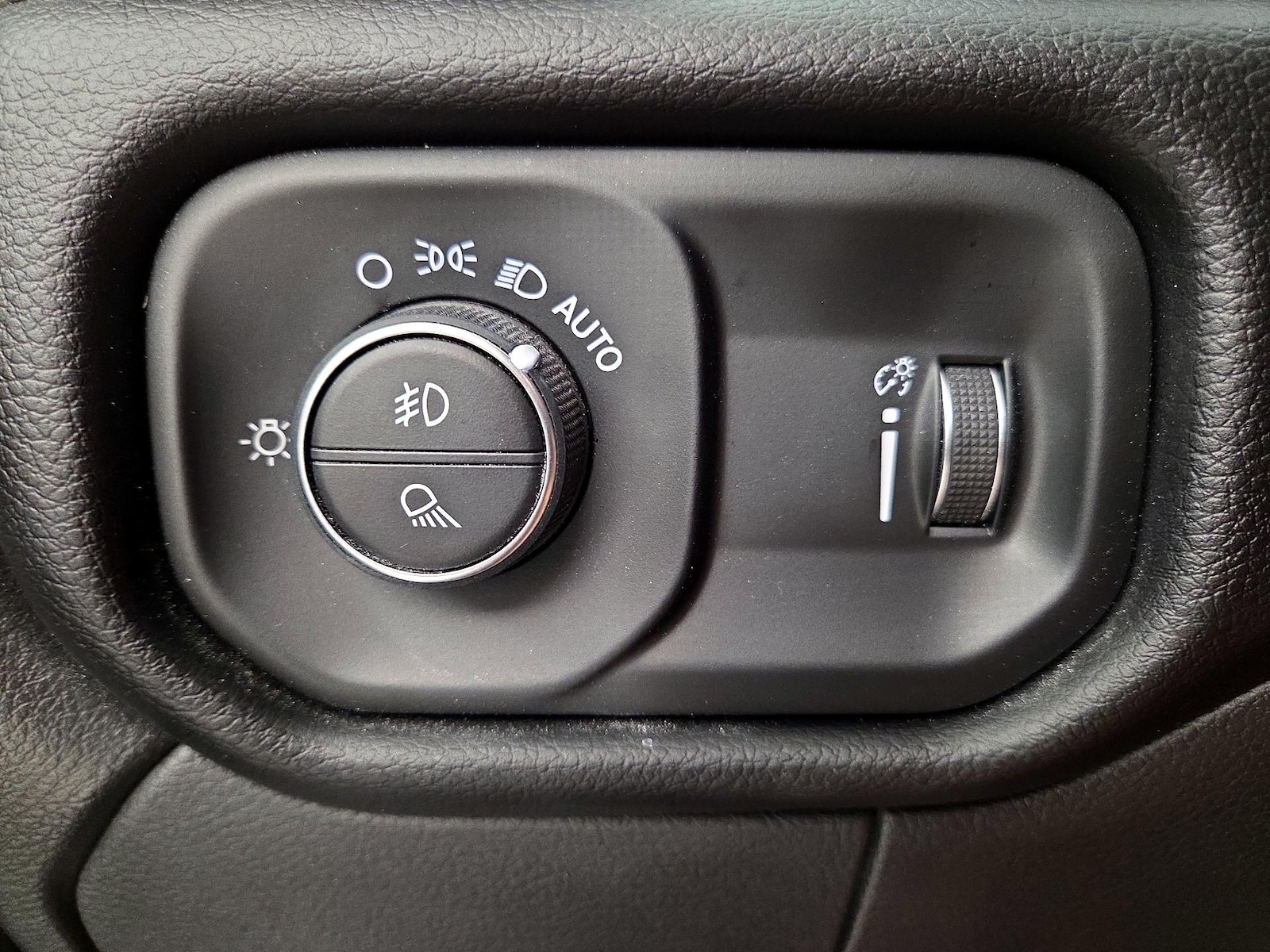 2025 RAM Ram 2500 Pickup Big Horn - Photo 14