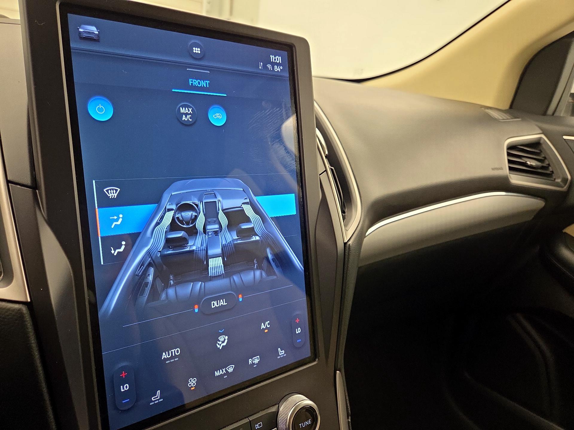 Thumbnail: 2021 Ford Edge - 16