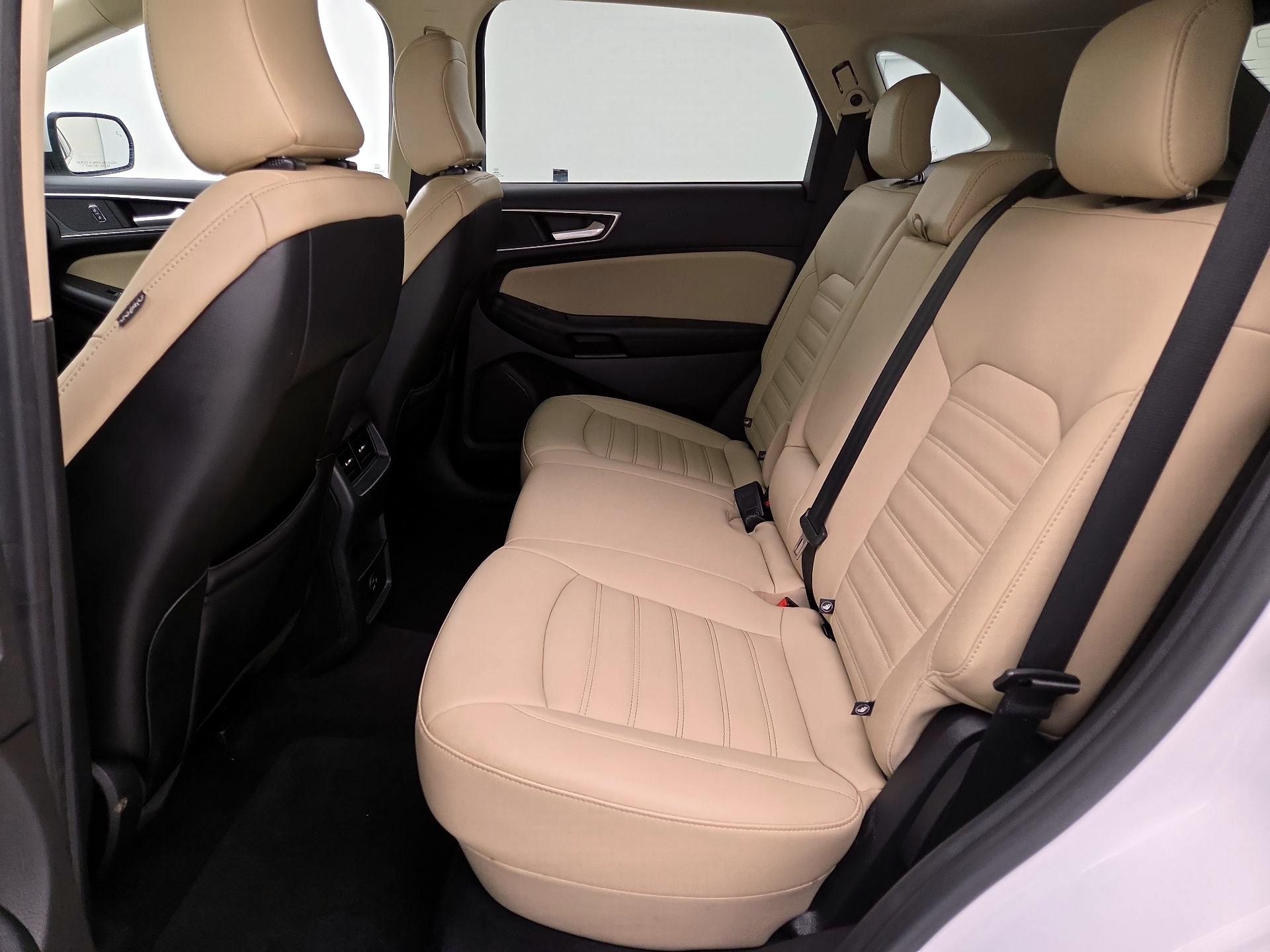 Thumbnail: 2021 Ford Edge - 19