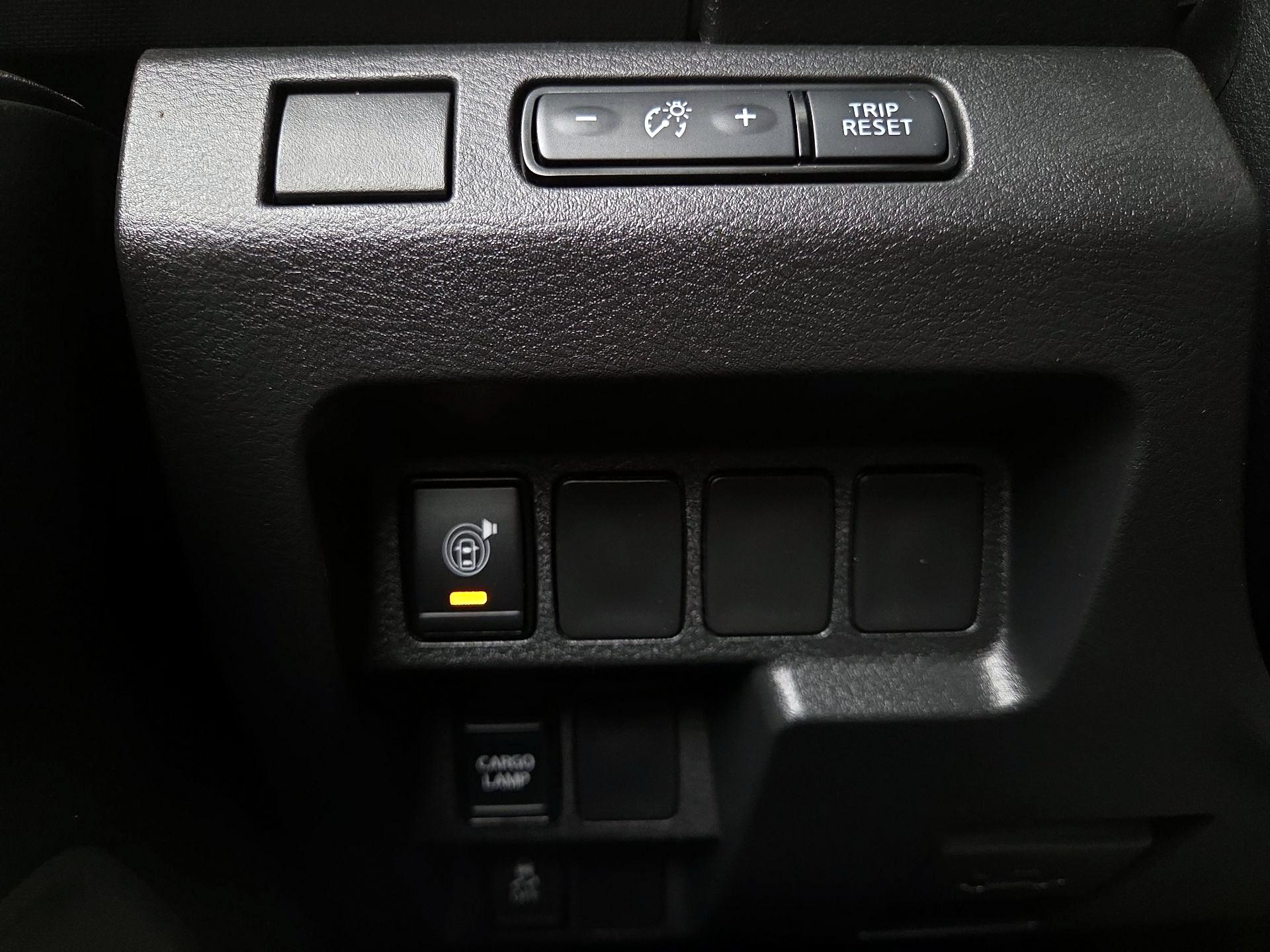 Thumbnail: 2024 Nissan Frontier - 13
