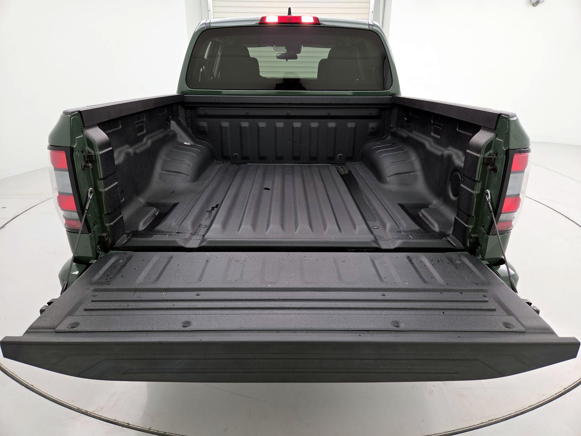 Thumbnail: 2024 Nissan Frontier - 20