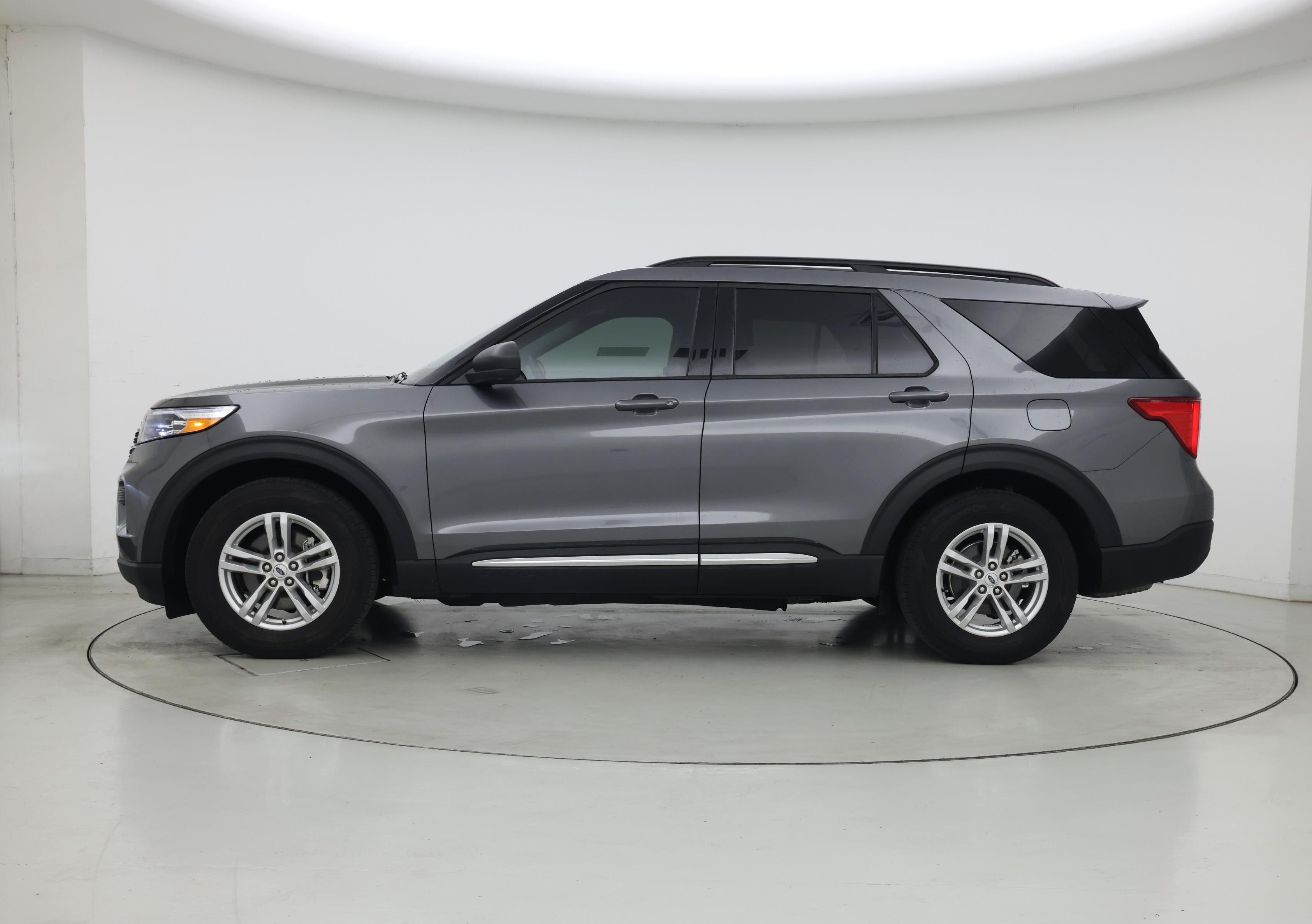 Thumbnail: 2024 Ford Explorer - 3