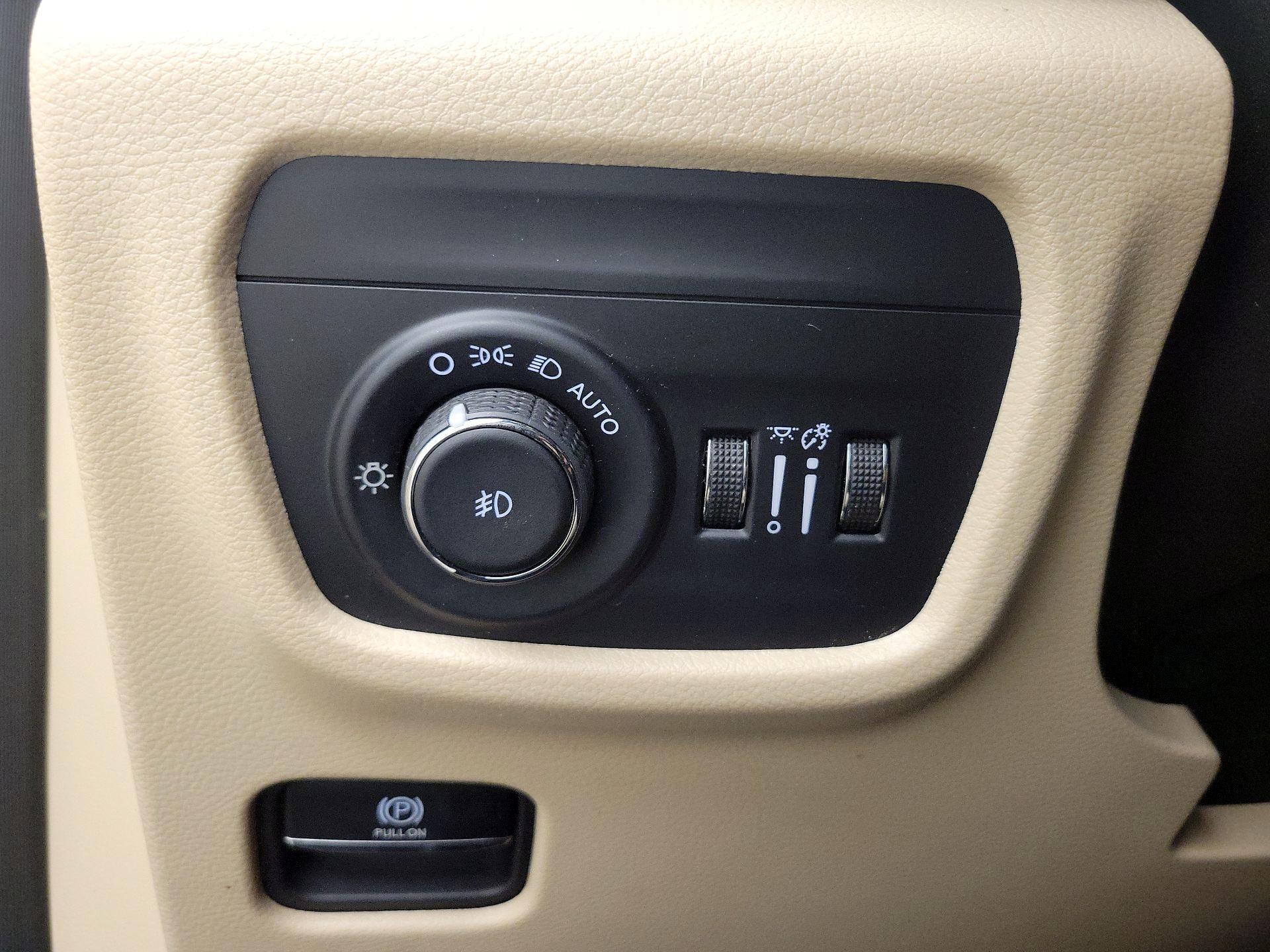 Thumbnail: 2024 Jeep Grand Cherokee - 13