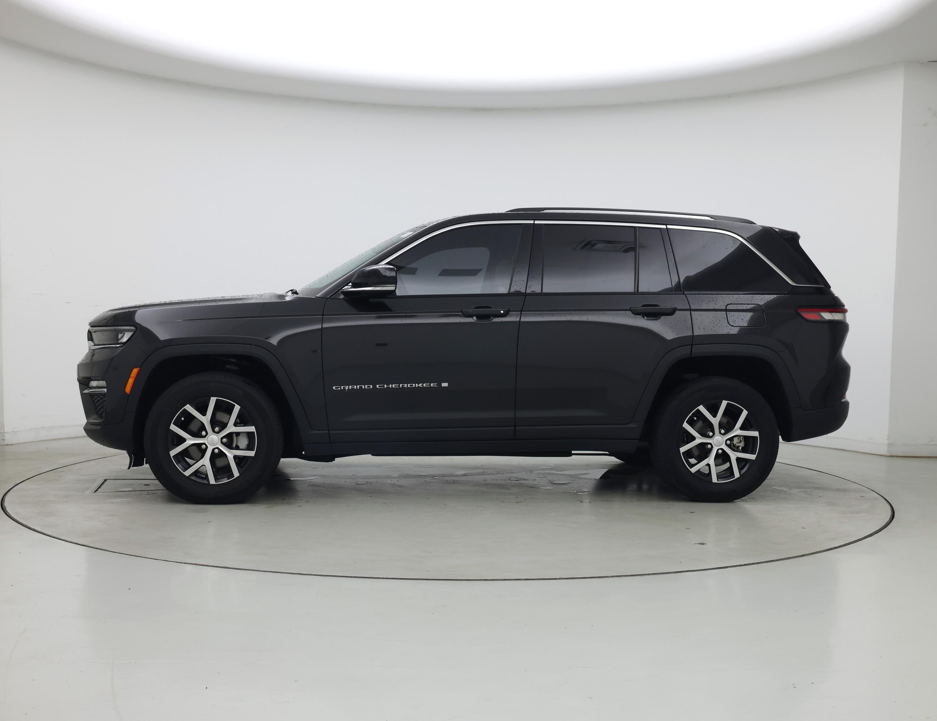 Thumbnail: 2024 Jeep Grand Cherokee - 3